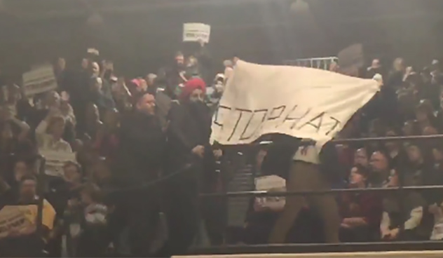 Protester wearing a turban removed from Trump rally