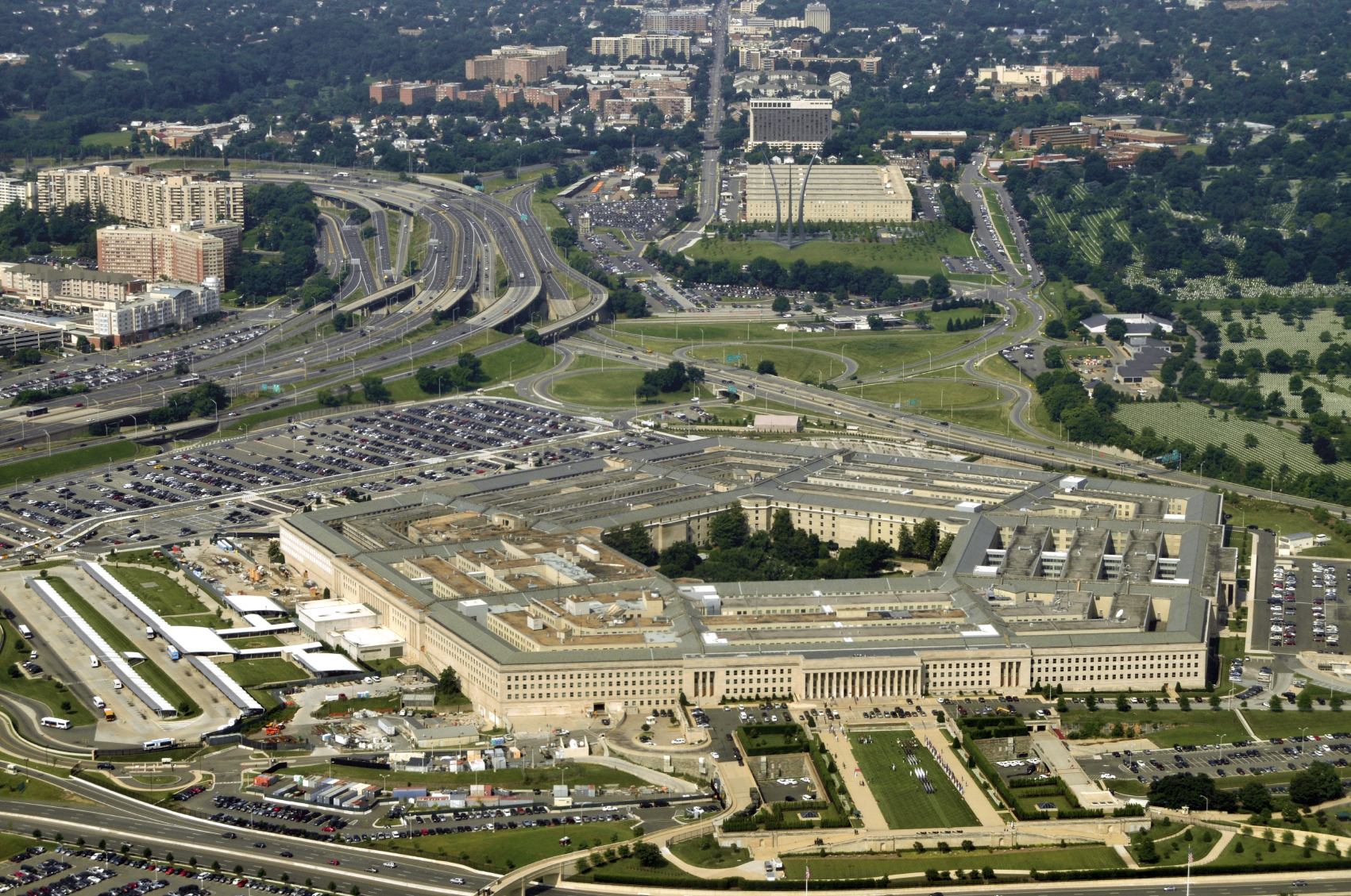 Why defense contractors are trying to copy Silicon Valley