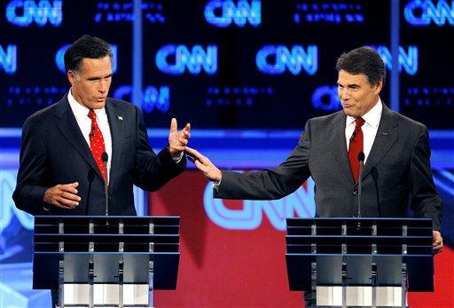 Perry plays to Tea Party in war with Romney