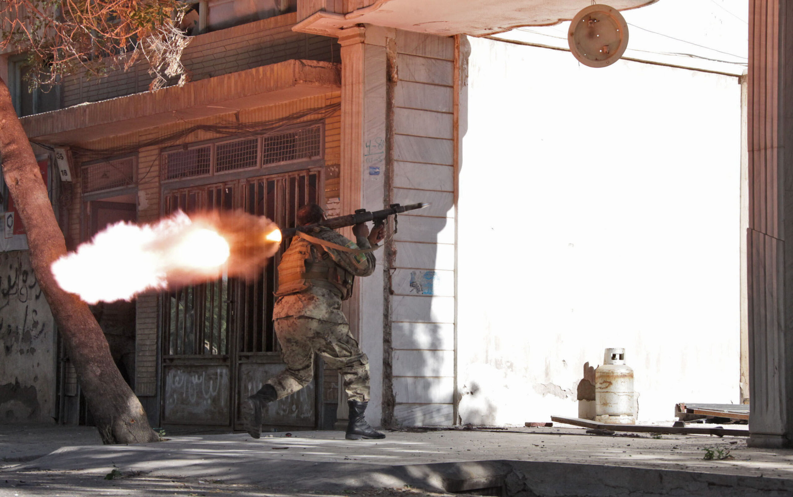 Gunmen attack Indian Consulate in Afghanistan