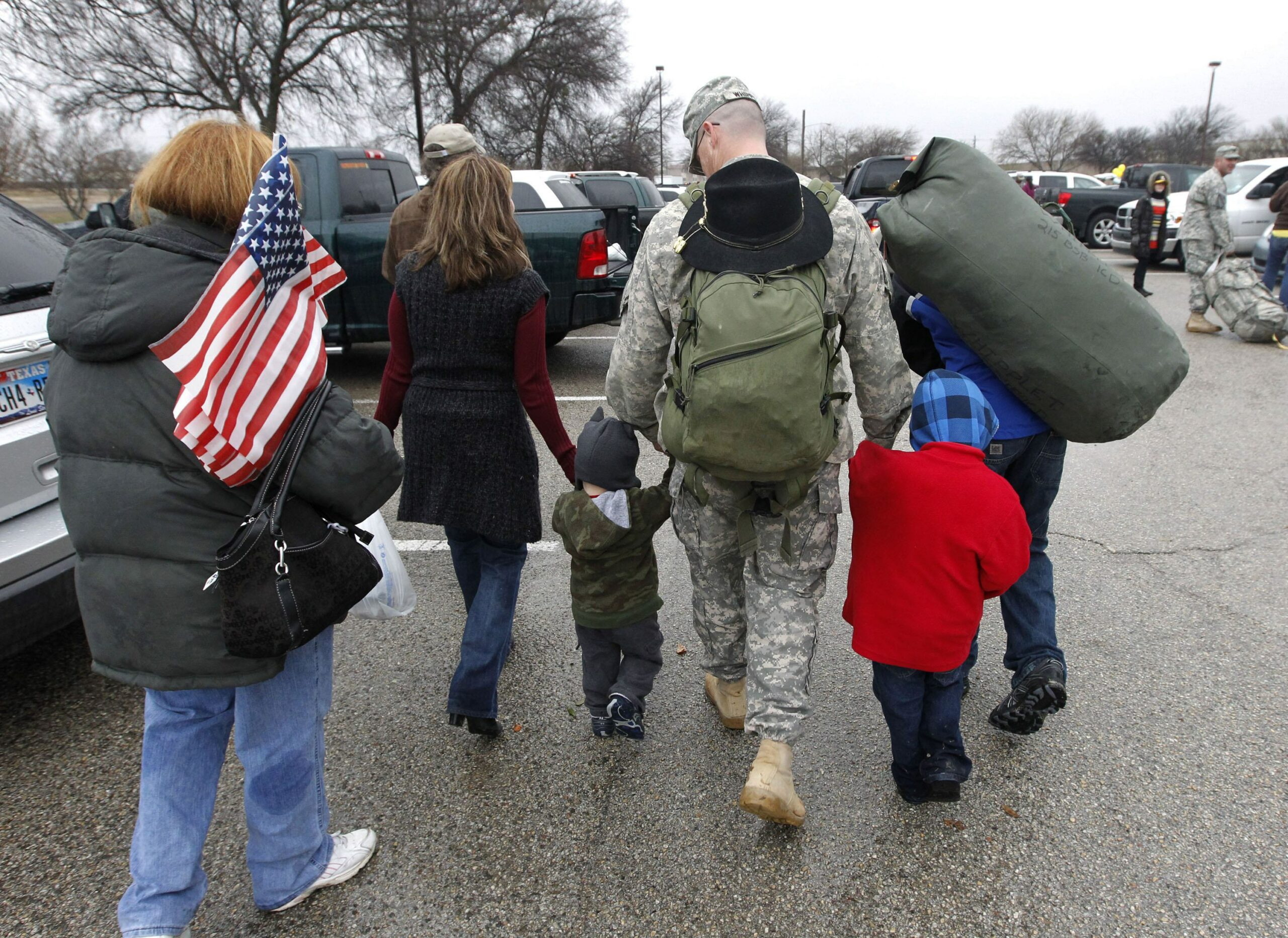 Most U.S. troops, vets would steer kids away from service