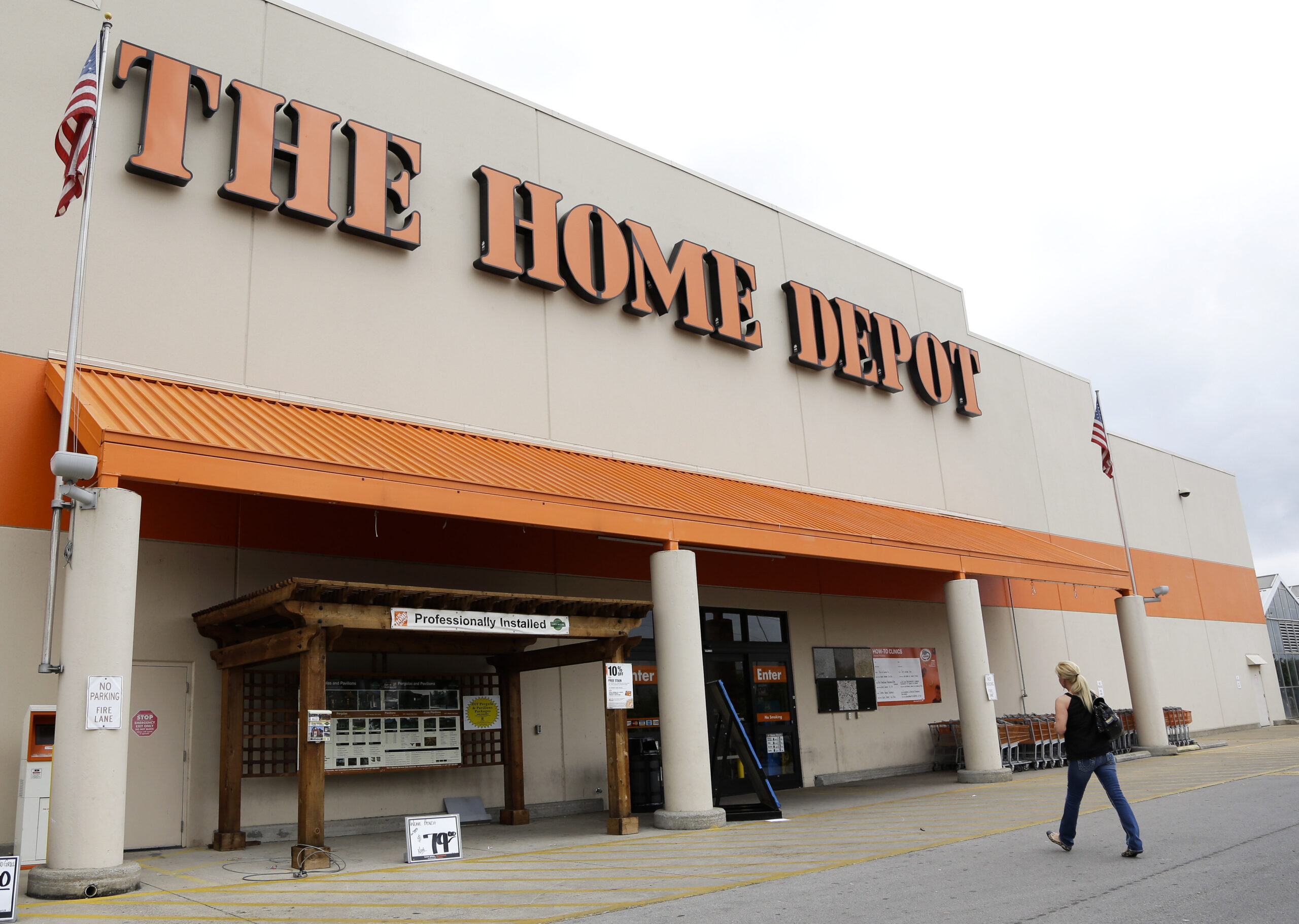 Home Depot confirms breach in US, Canada stores