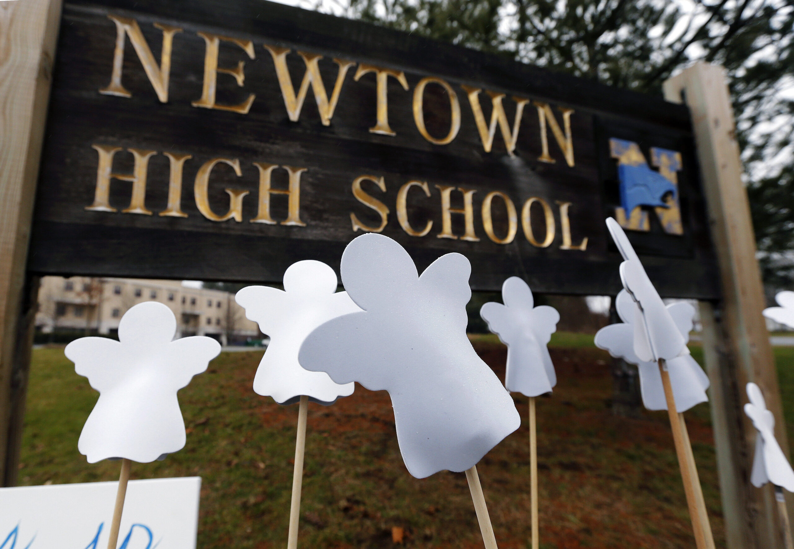 Ex-SEAL one-ups NRA with tougher, safer plan