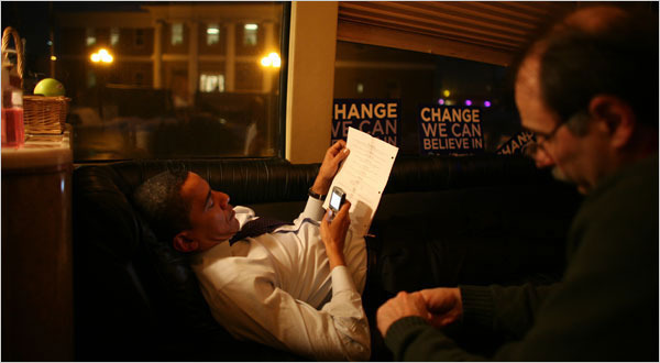 Forget the BlackBerry, Obama is now the iPad president