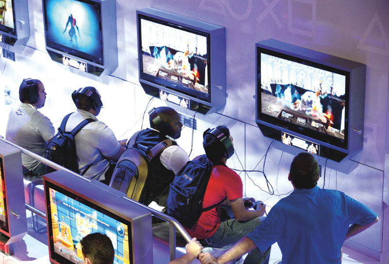 Think Tanks: GamerGate fight reveals problems in crime reporting