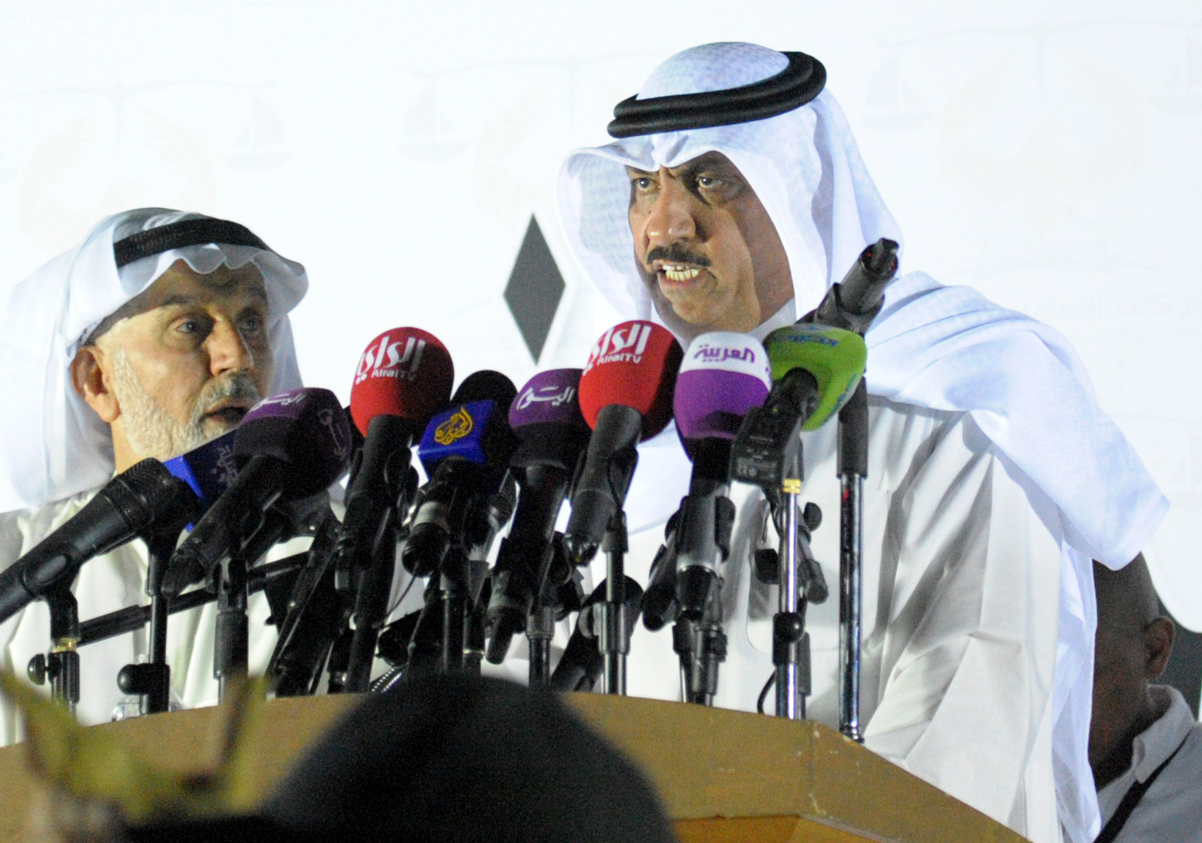 Kuwait premier denies corruption allegations