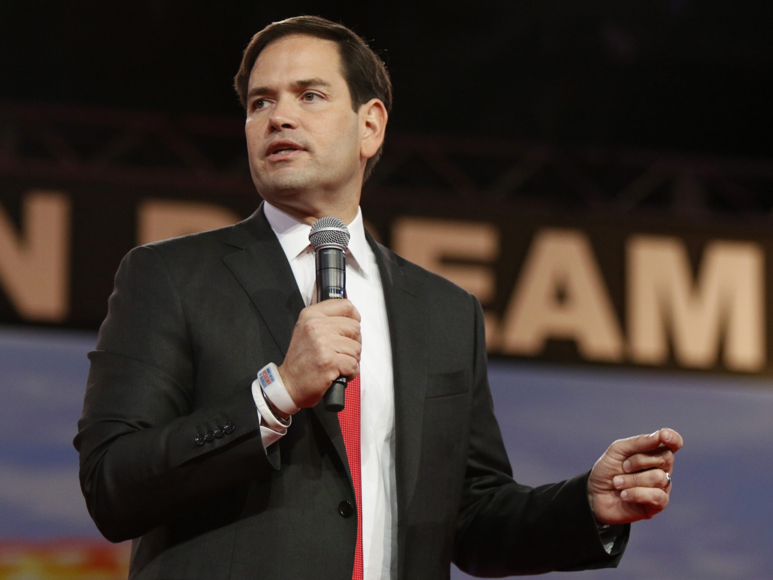 Rubio mocks Trump’s ‘bad week’ after small crowd, boos