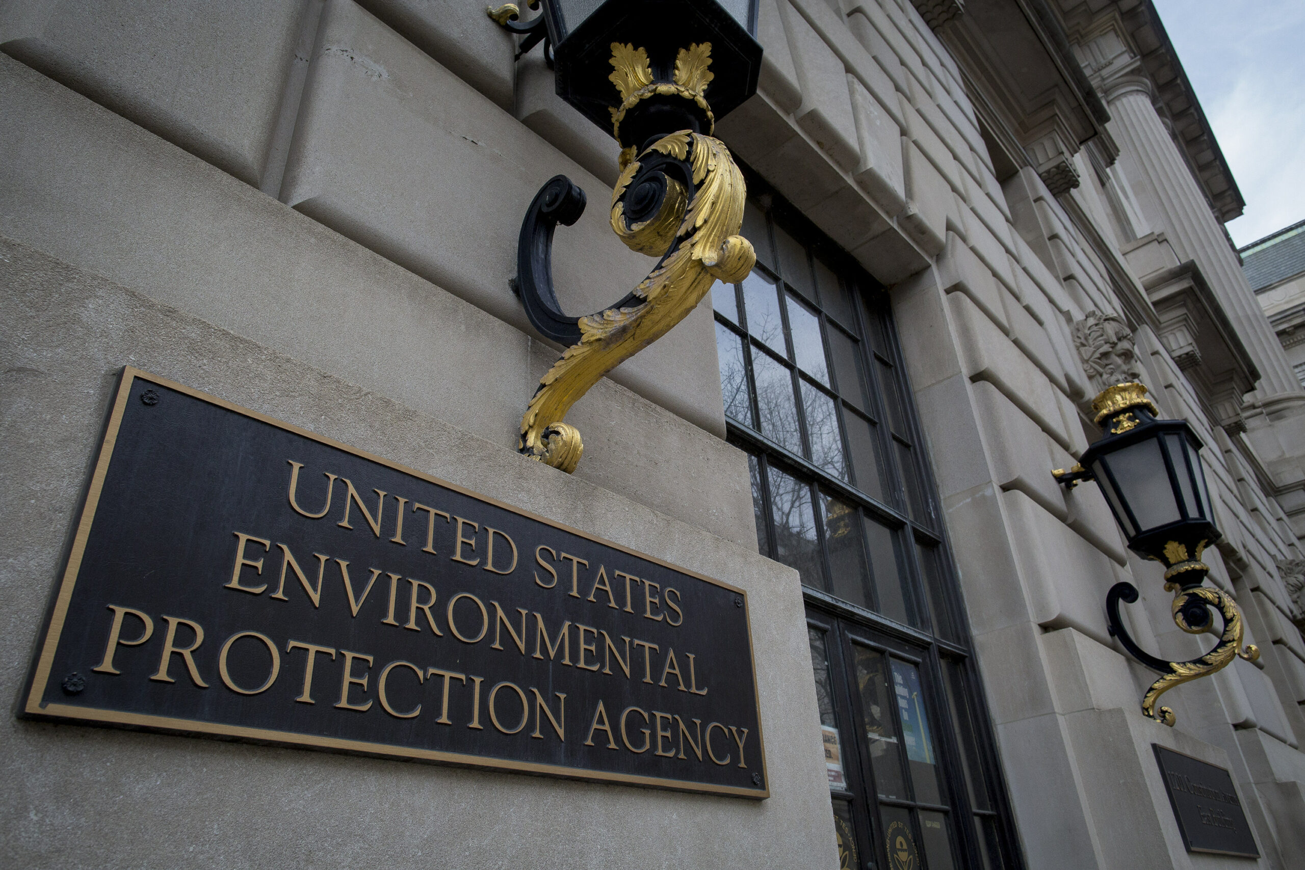 EPA questioned over $9,000 in bonuses for new employee