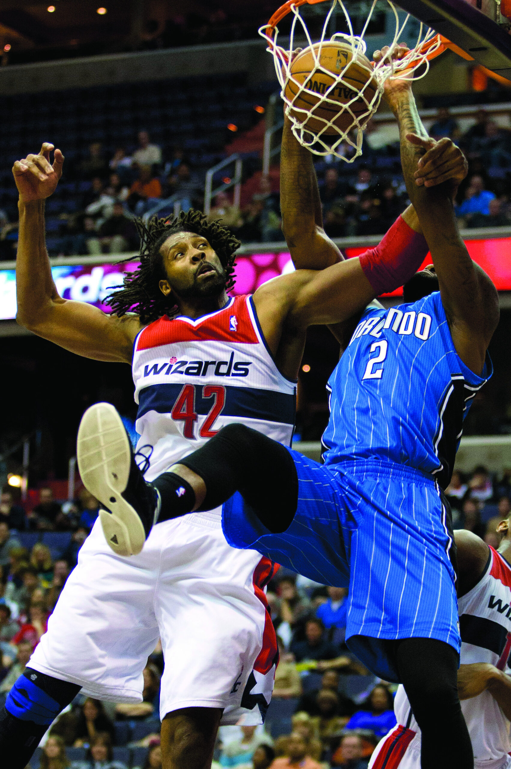 Wizards end 8-game skid, top slumping Magic