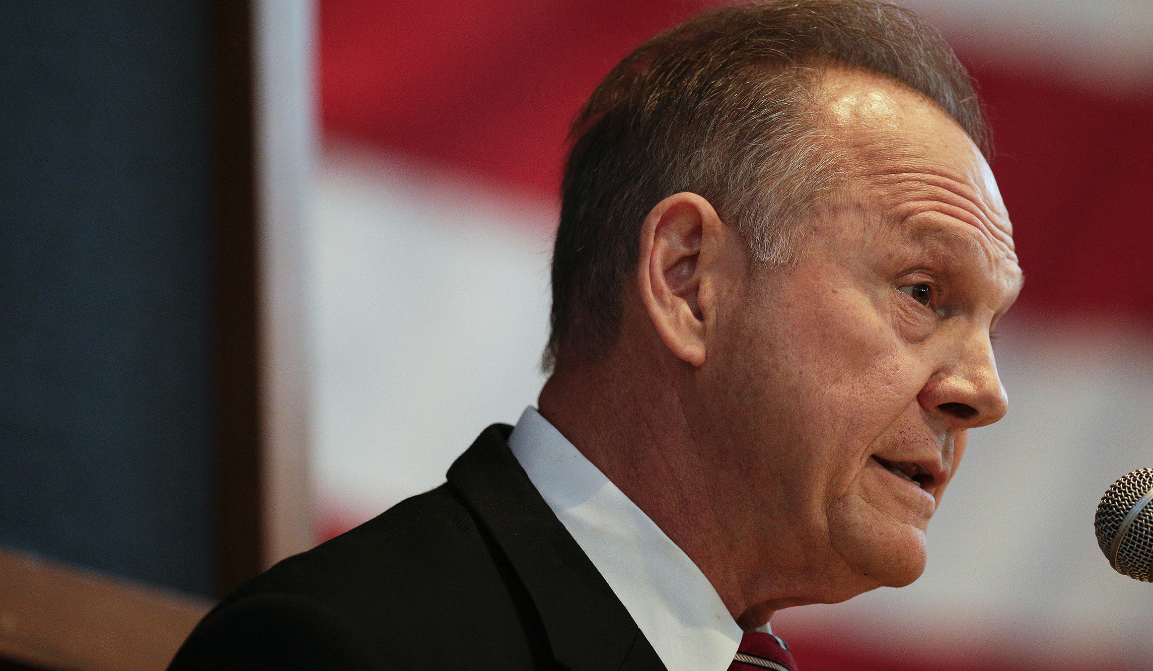 Alabama Senate race narrows slightly but Judge Roy Moore survives Trump effect (for now)