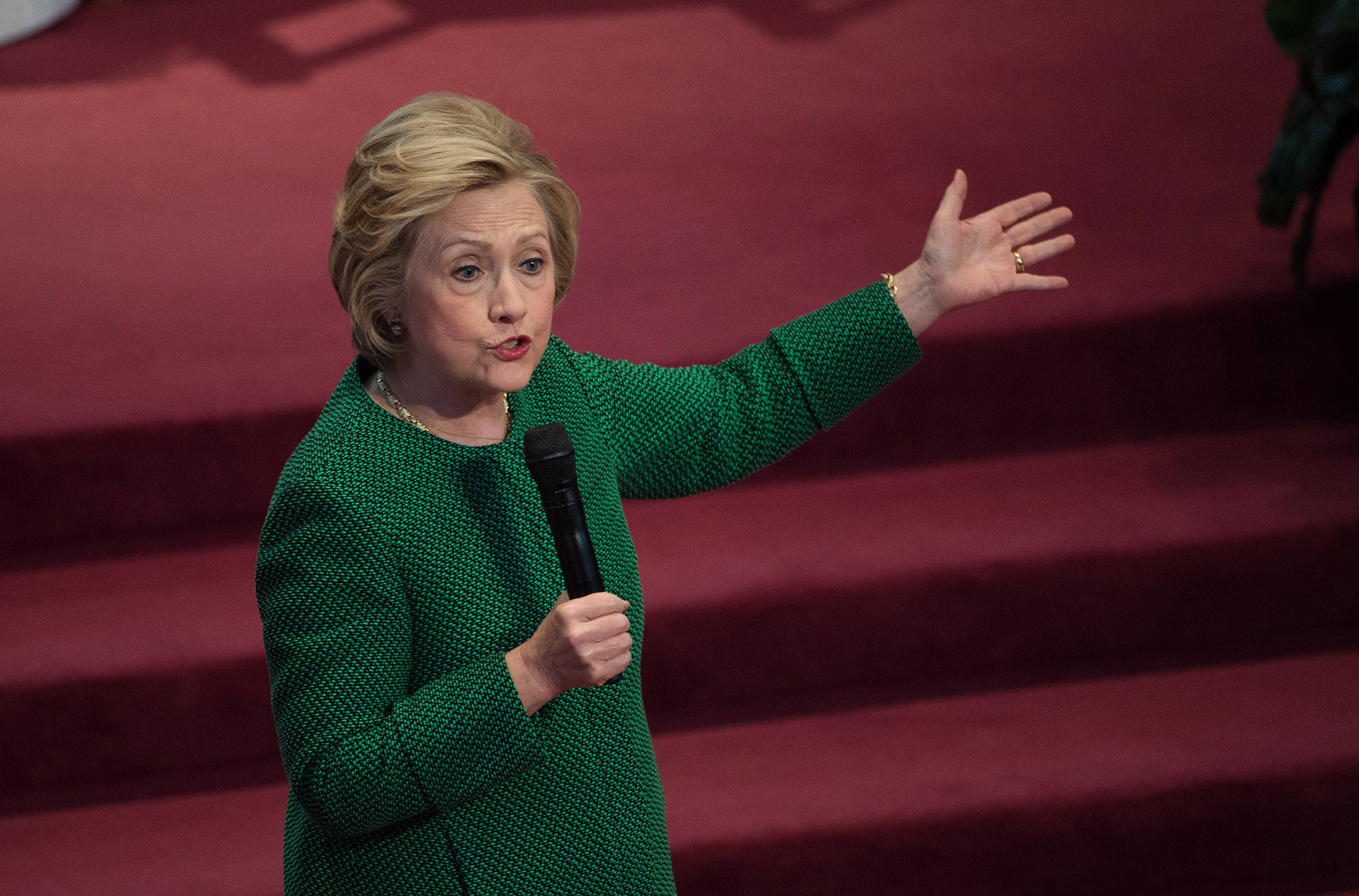 Clinton holds fire against Sanders