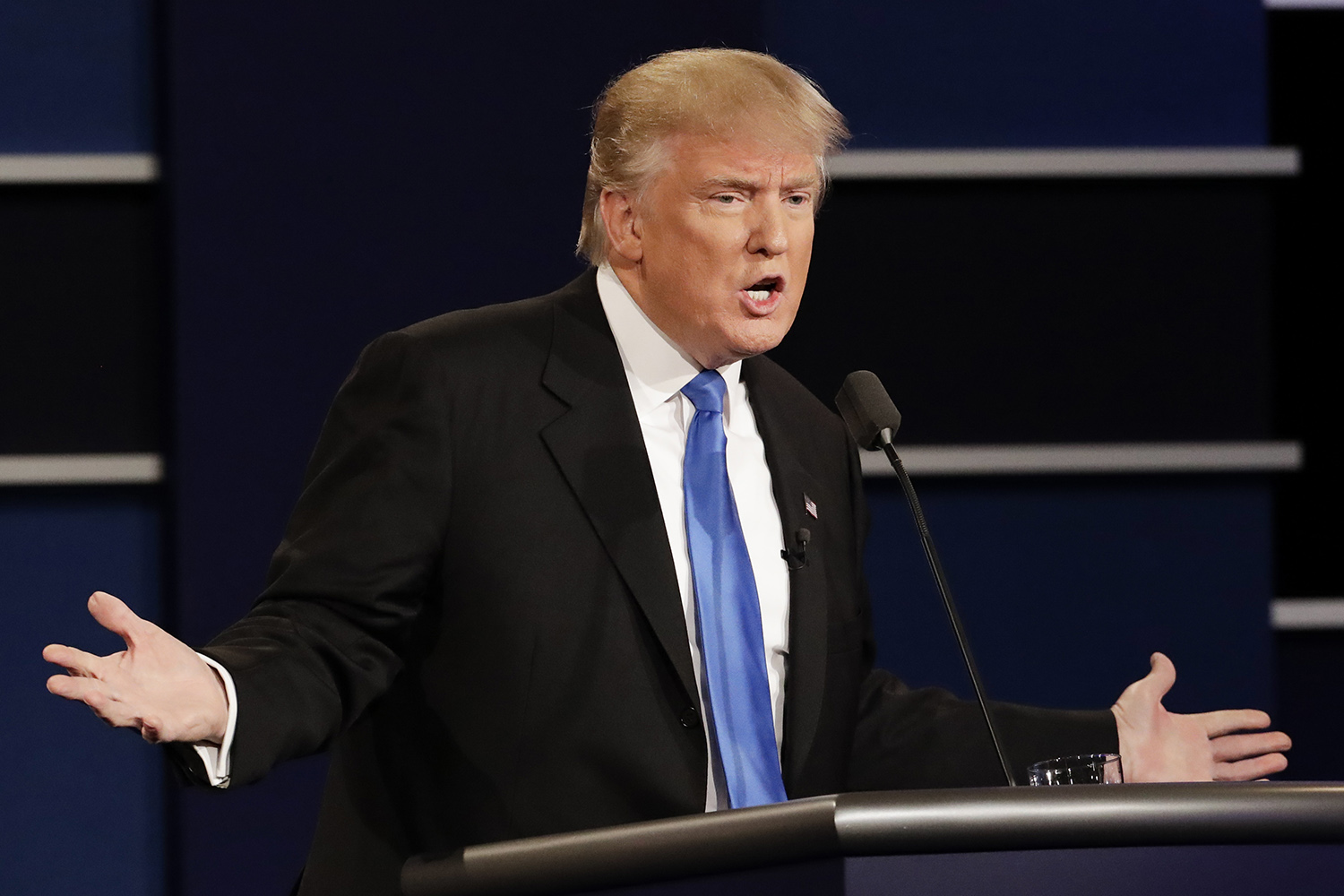 Debate commission: There were ‘issues’ with Trump’s microphone