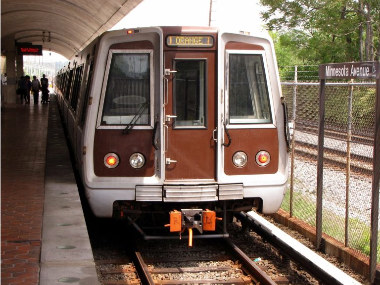 A WMATA 5000-series car at the Minnesota Avenue Metro station. Photo by Ben Schumin via Wikipedia, used under a Creative Commons license. 