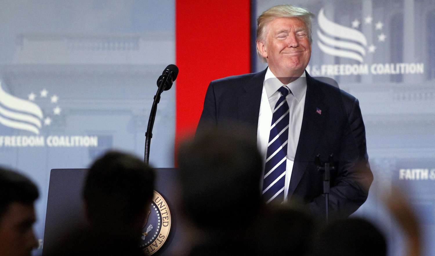 Byron York: While Comeymania grips DC, Trump enjoys lovefest with social conservatives