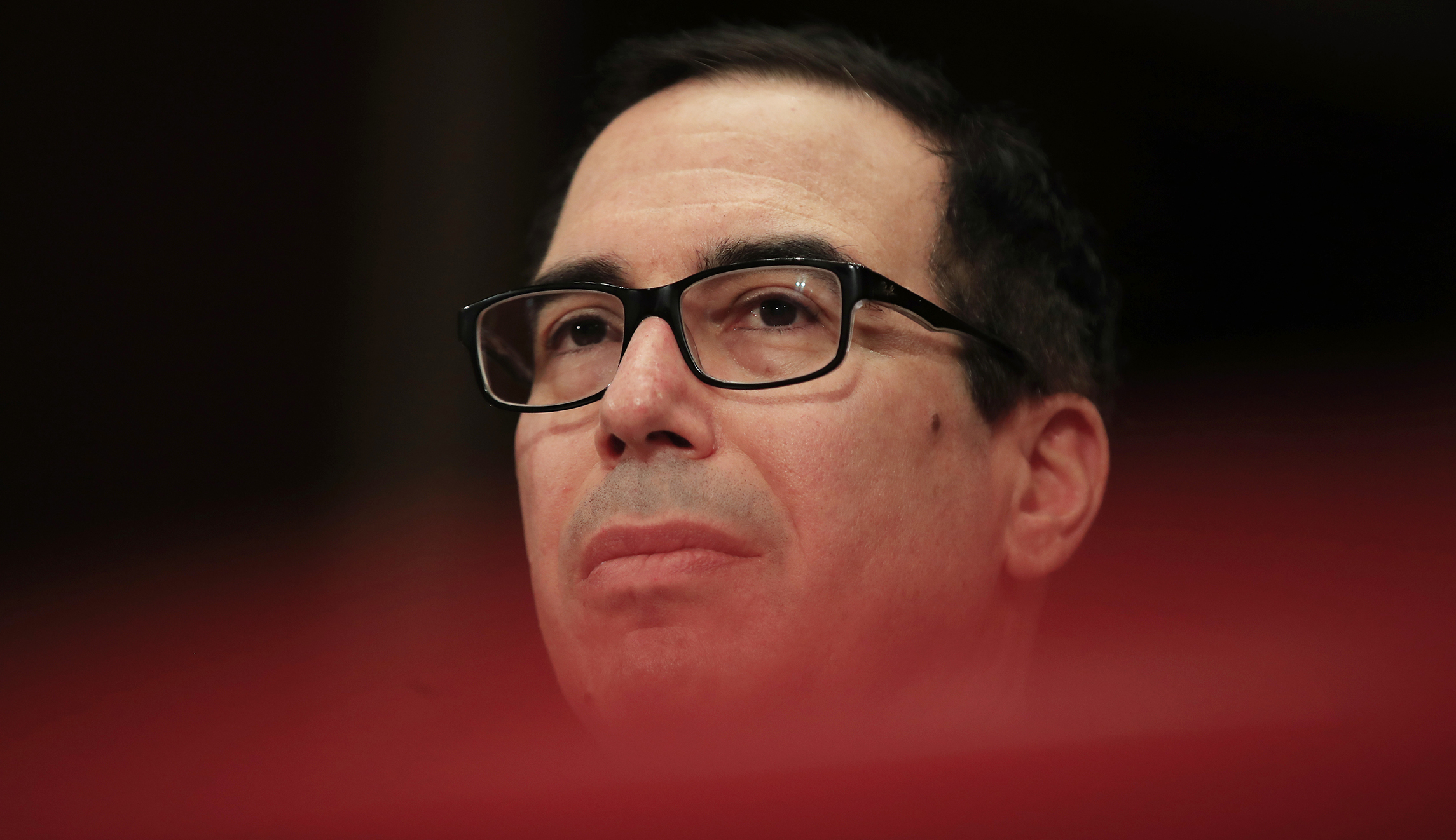 Steve Mnuchin flew on military aircraft on seven flights, costing $800,000