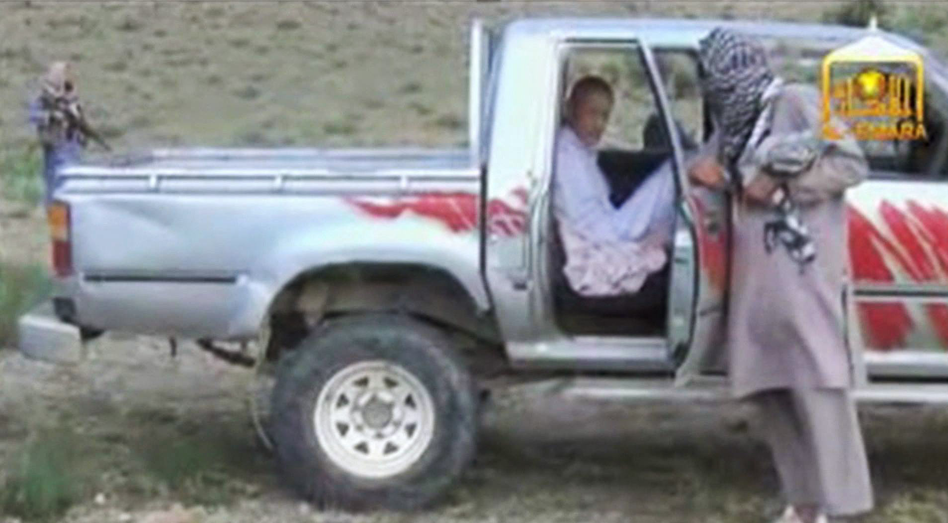 Senate Democrats distance themselves from Bowe Bergdahl prisoner swap