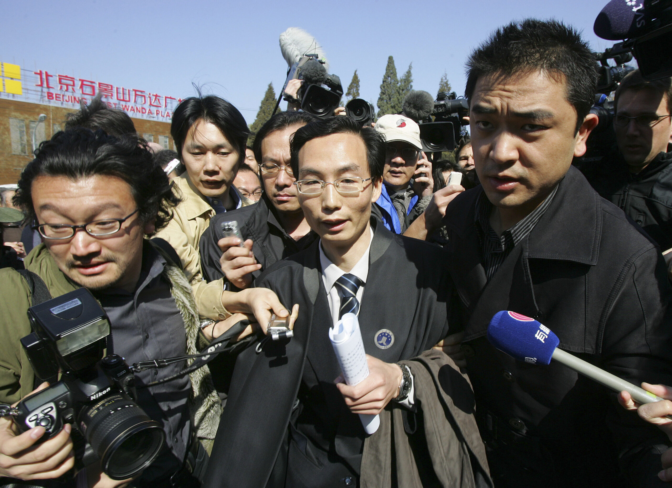 China lawyers demand access to detained activists