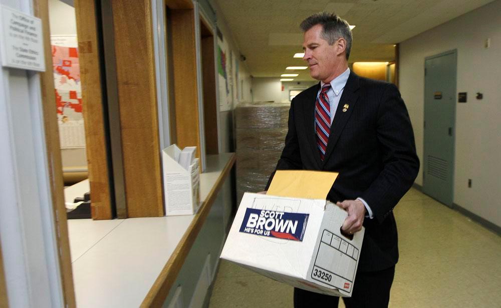 Scott Brown does not have a wandering eye