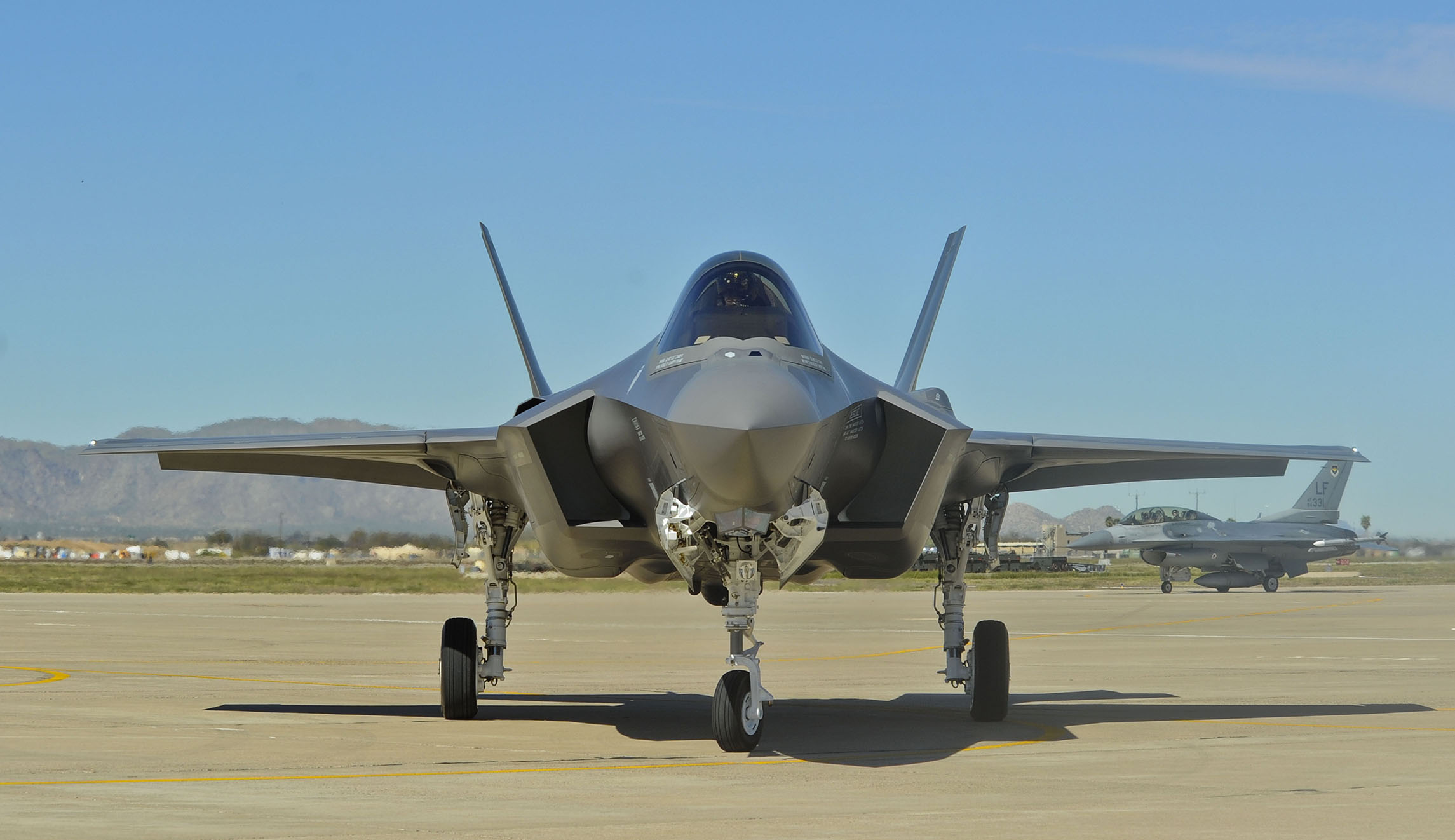 Air Force extends grounding for F-35s amid oxygen problem