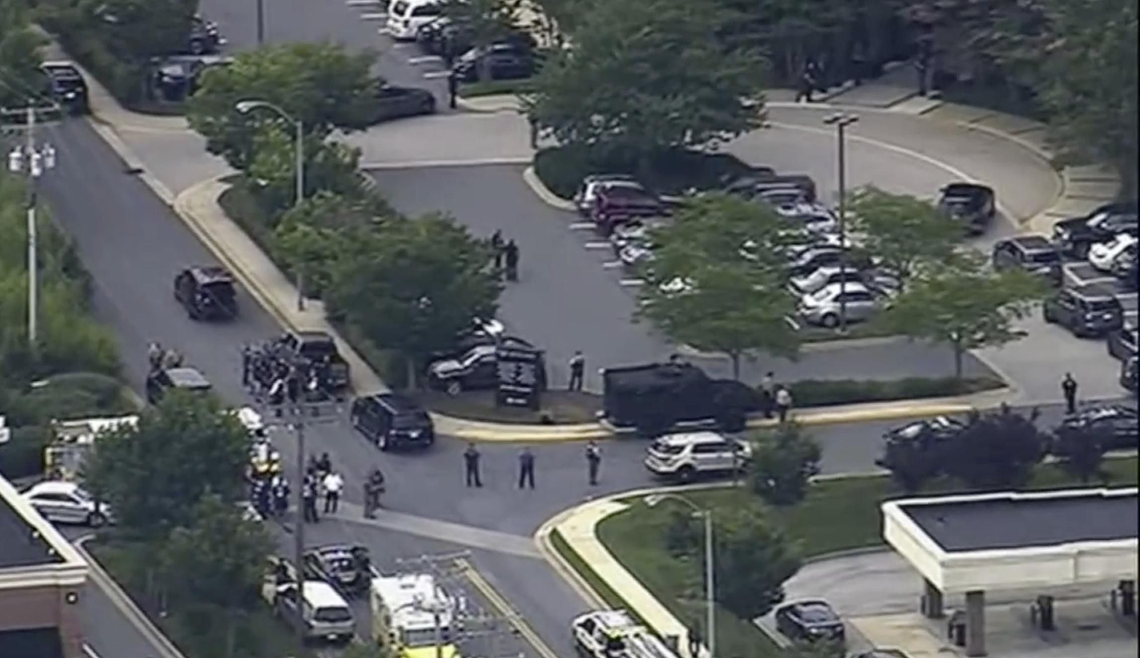 Reporter at Capital Gazette newspaper tweets details of shooting