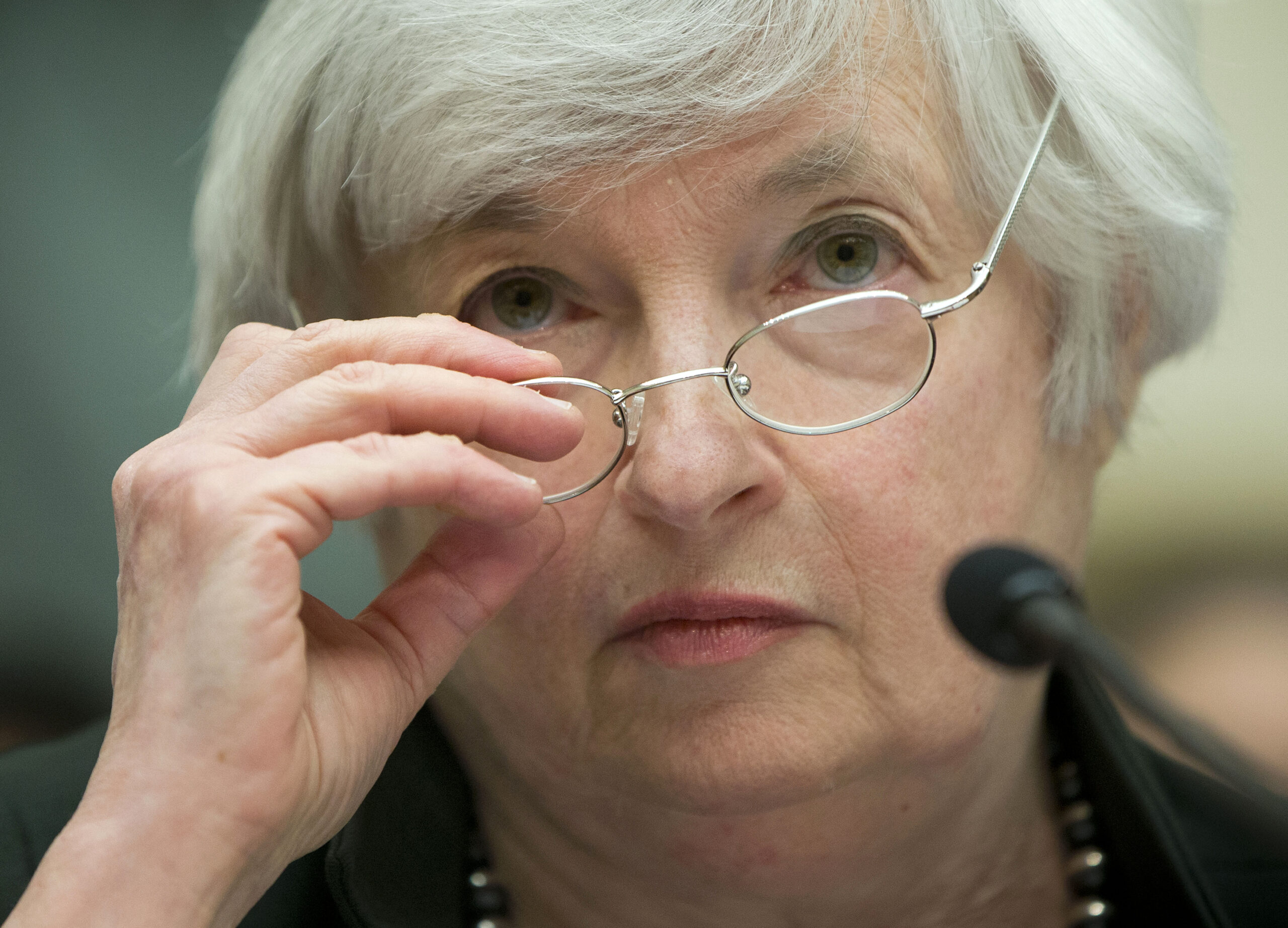 Yellen rejects move to set up formula for Fed