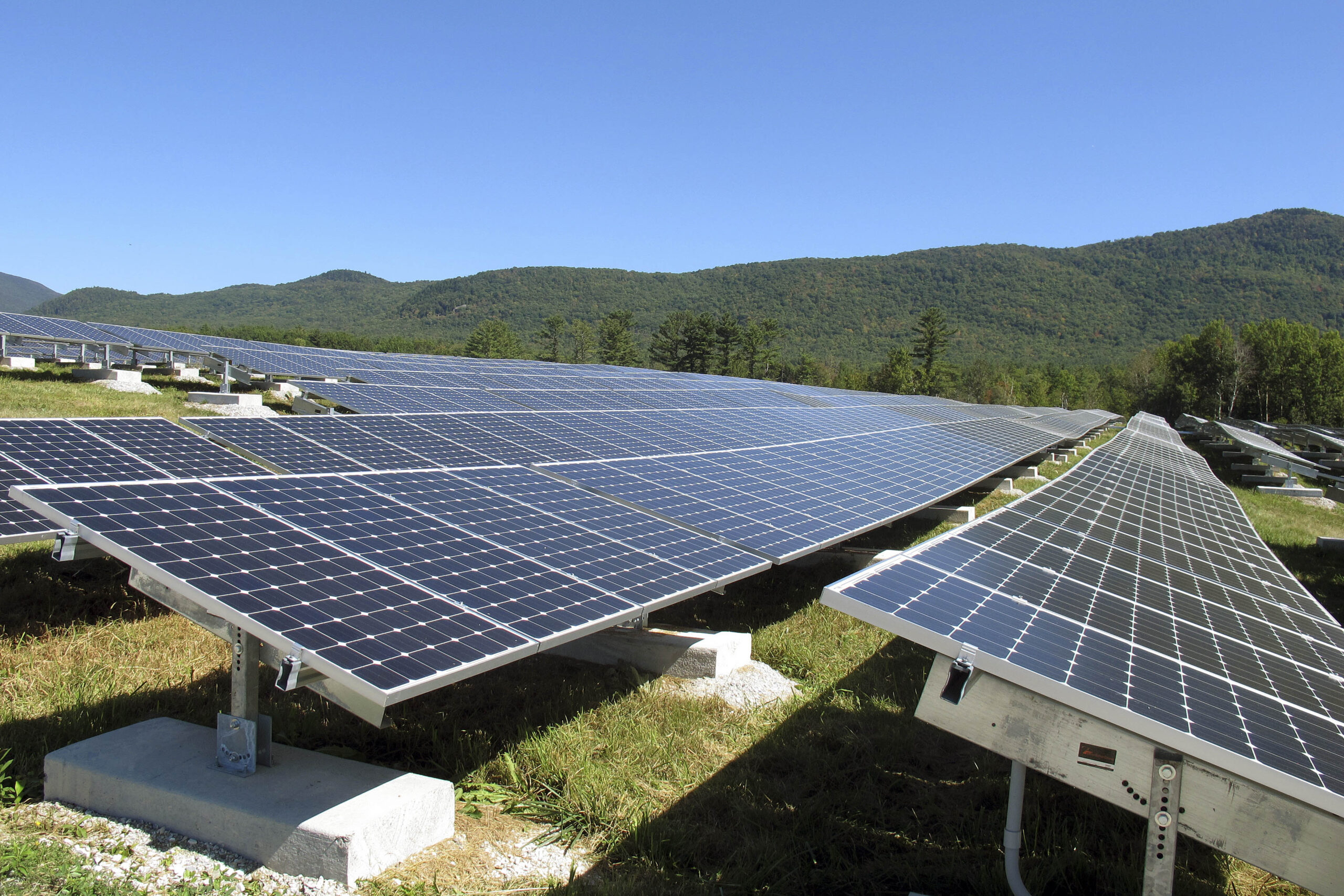 Solar windfall more than offsets emissions from lifting oil ban: Solar group