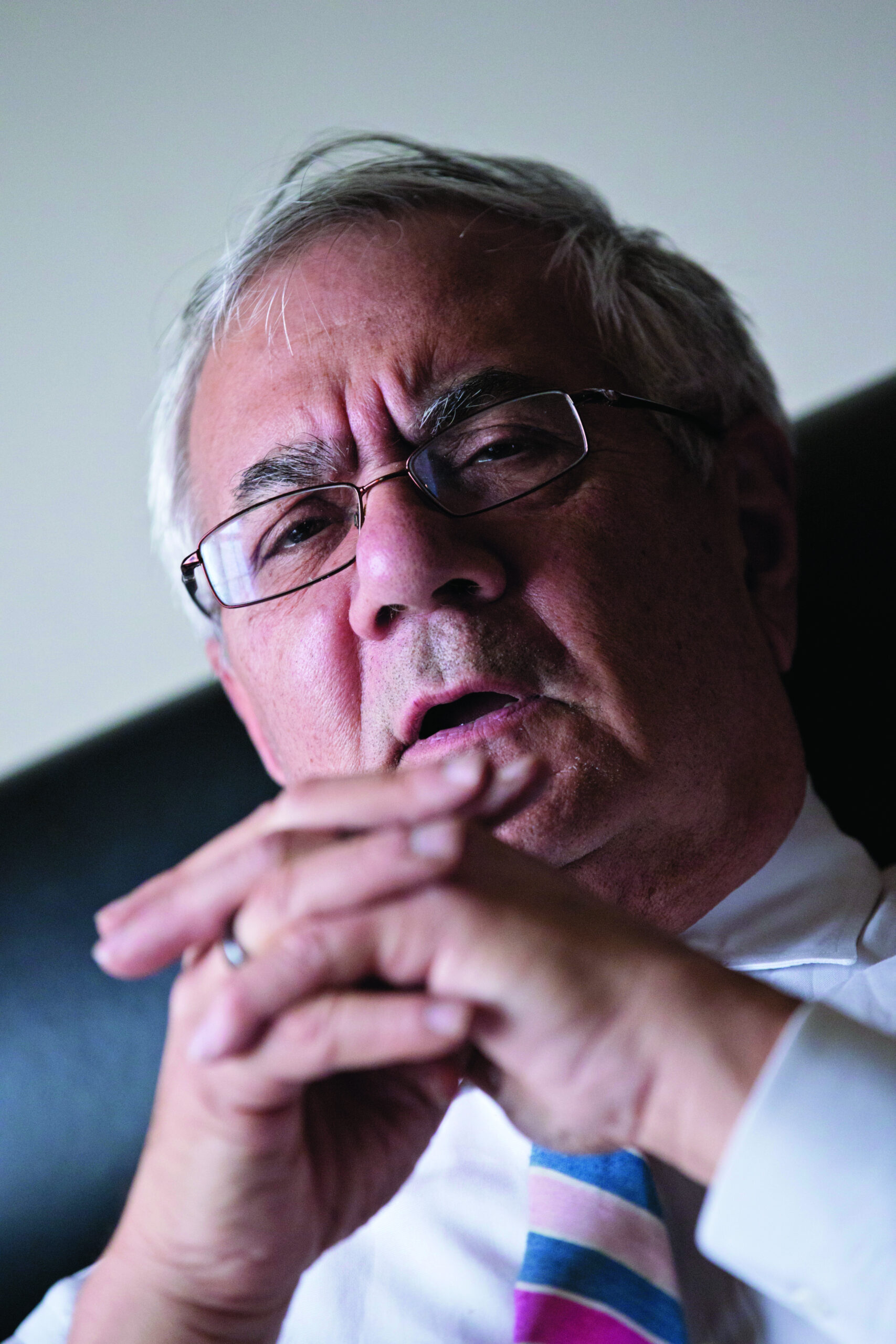 Liberal icon Frank eyes high-profile retirement