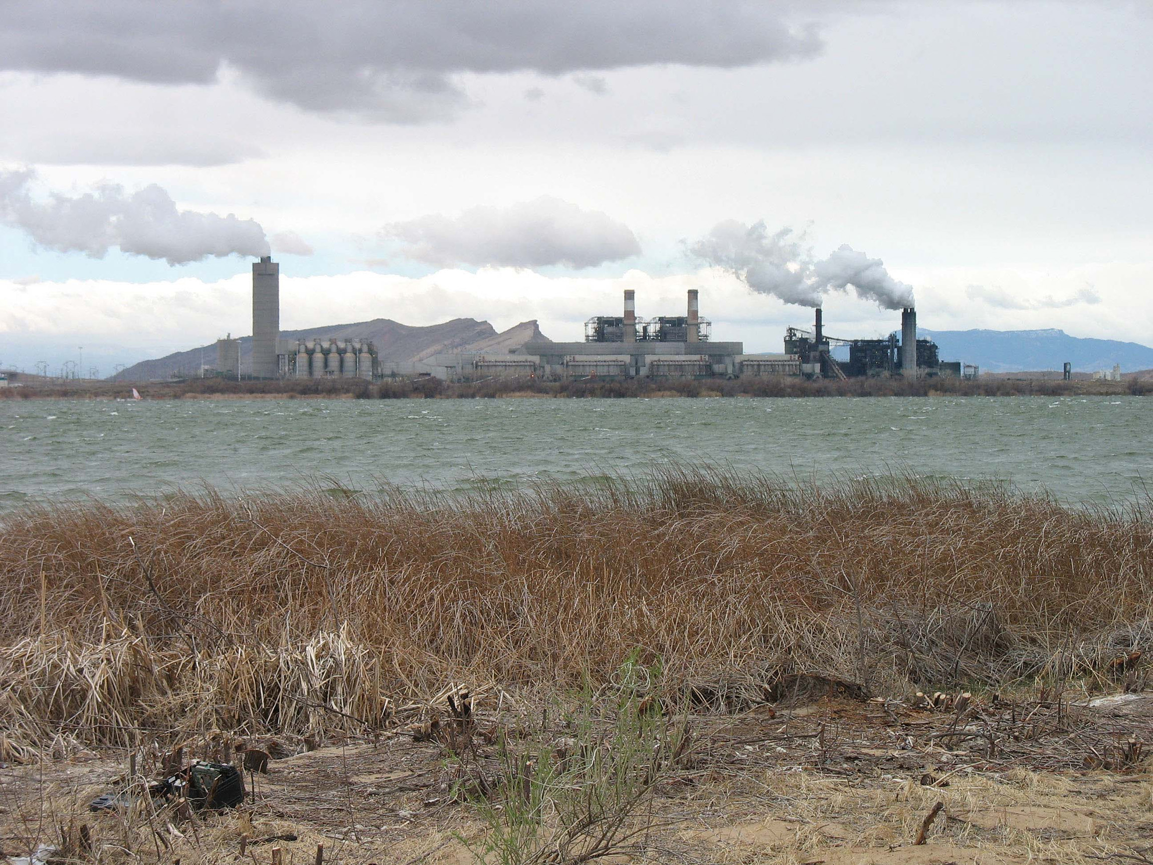 EPA: Fossil fuels account for much of U.S. greenhouse gas emissions