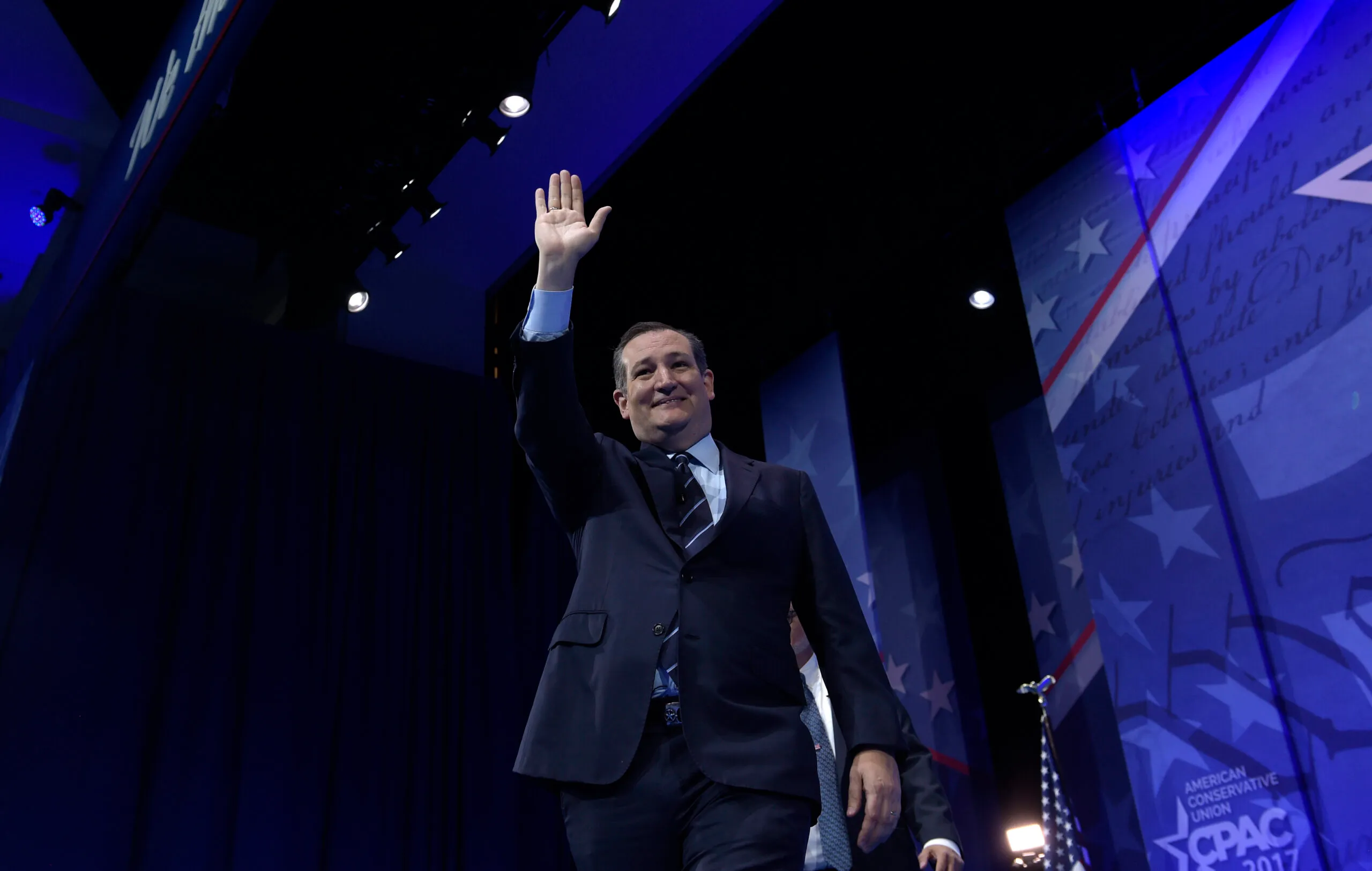 Cruz, booed at the RNC, gets standing ovation at CPAC