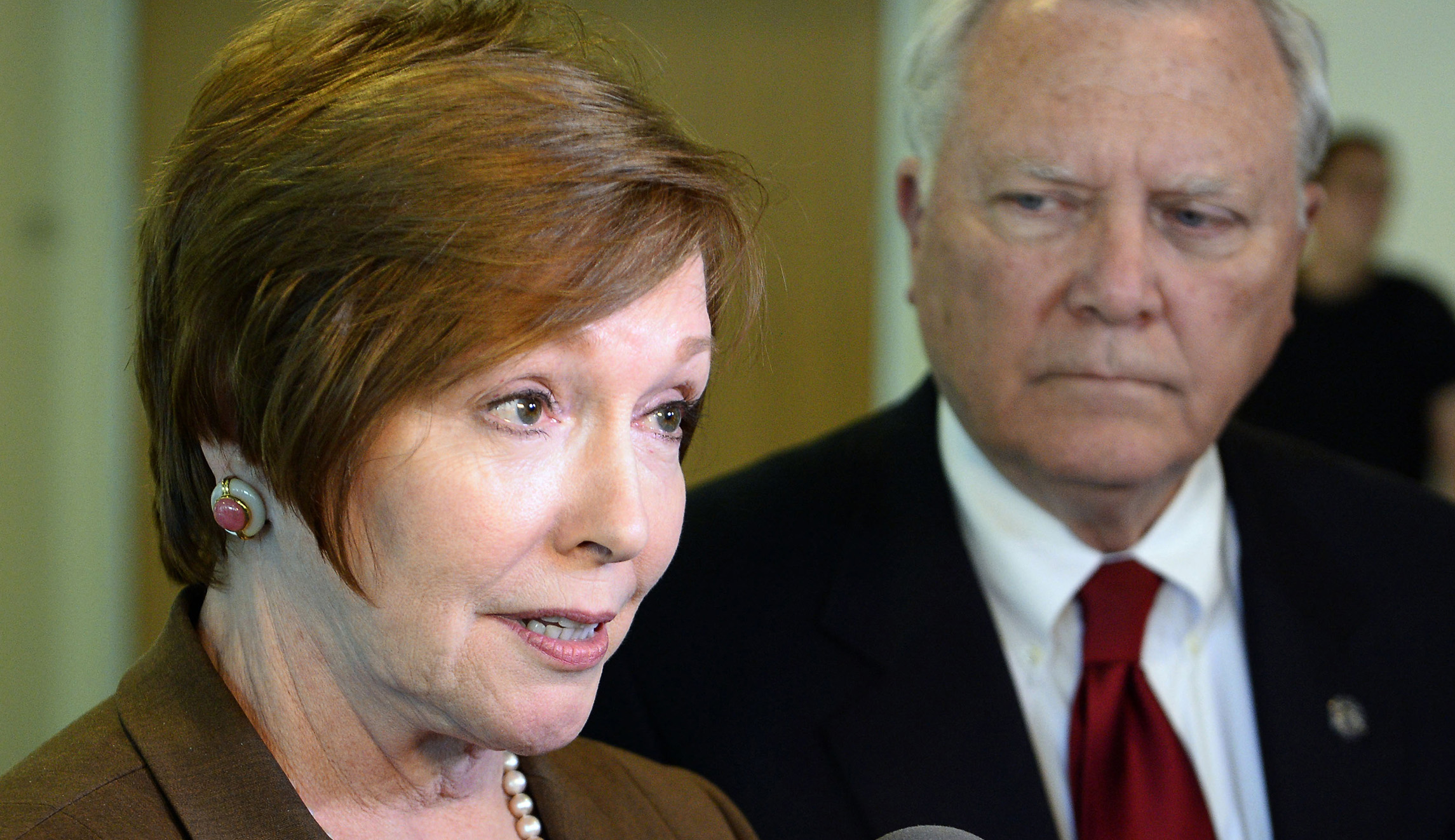 CDC director denies she resigned due to tobacco stock buy