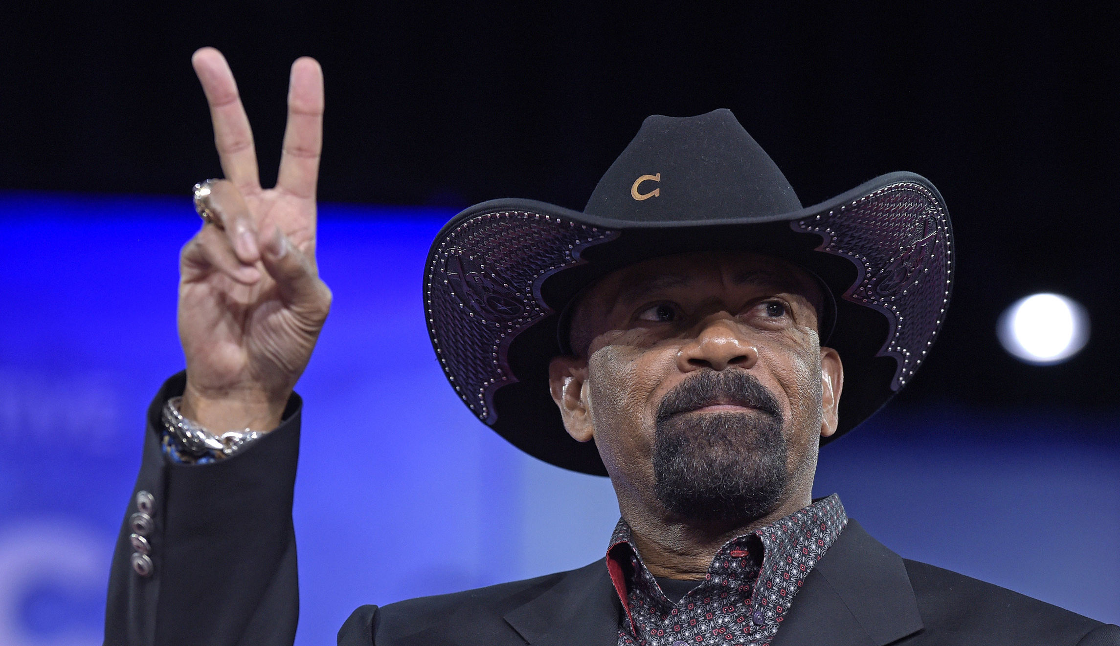 Ex-Sheriff David Clarke temporarily locked out of Twitter after inflammatory media tweets