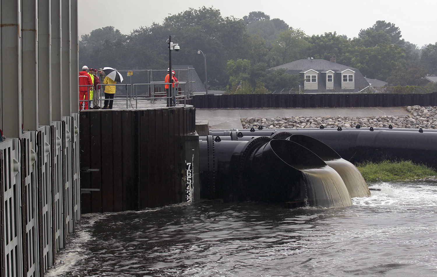Senate passes $9 billion bill for water projects