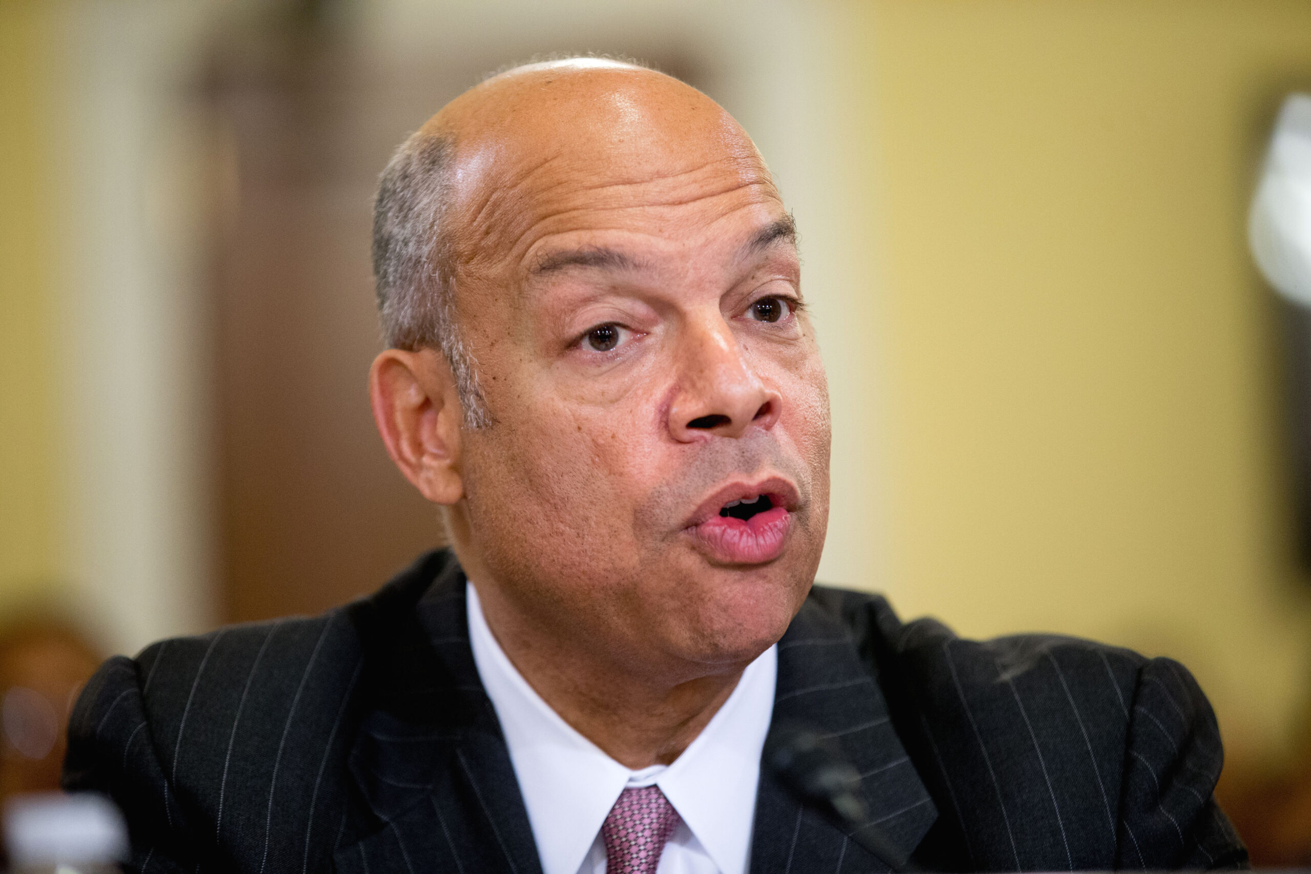 U.S. will hold off on calling out Chinese over hacking