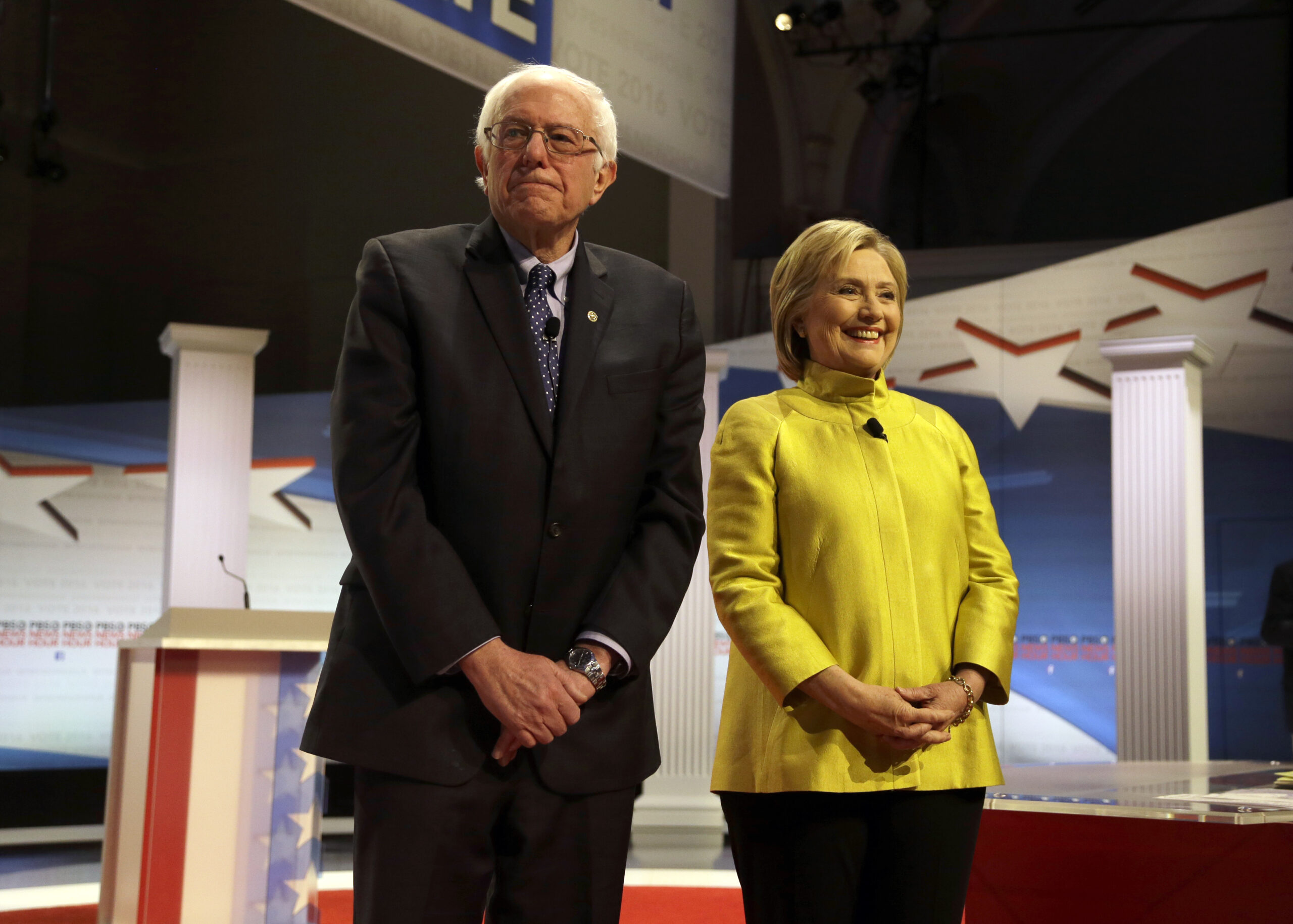 Sanders gaining on Clinton nationally