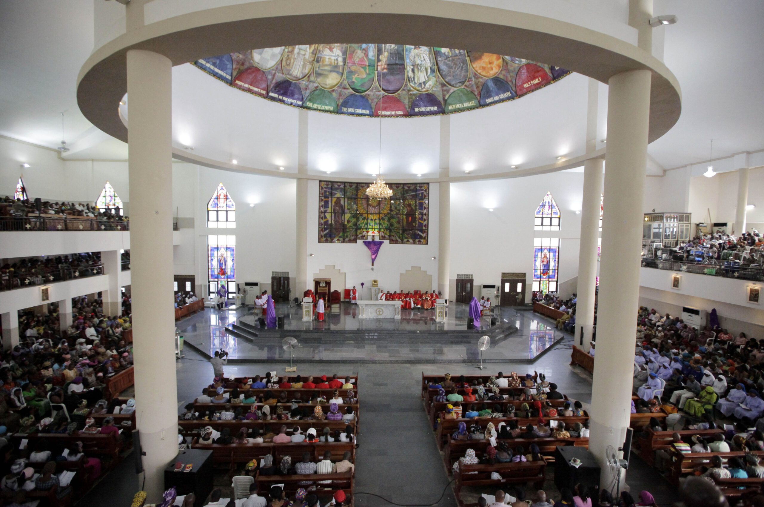 Nigerians mark Easter amid mourning and fear