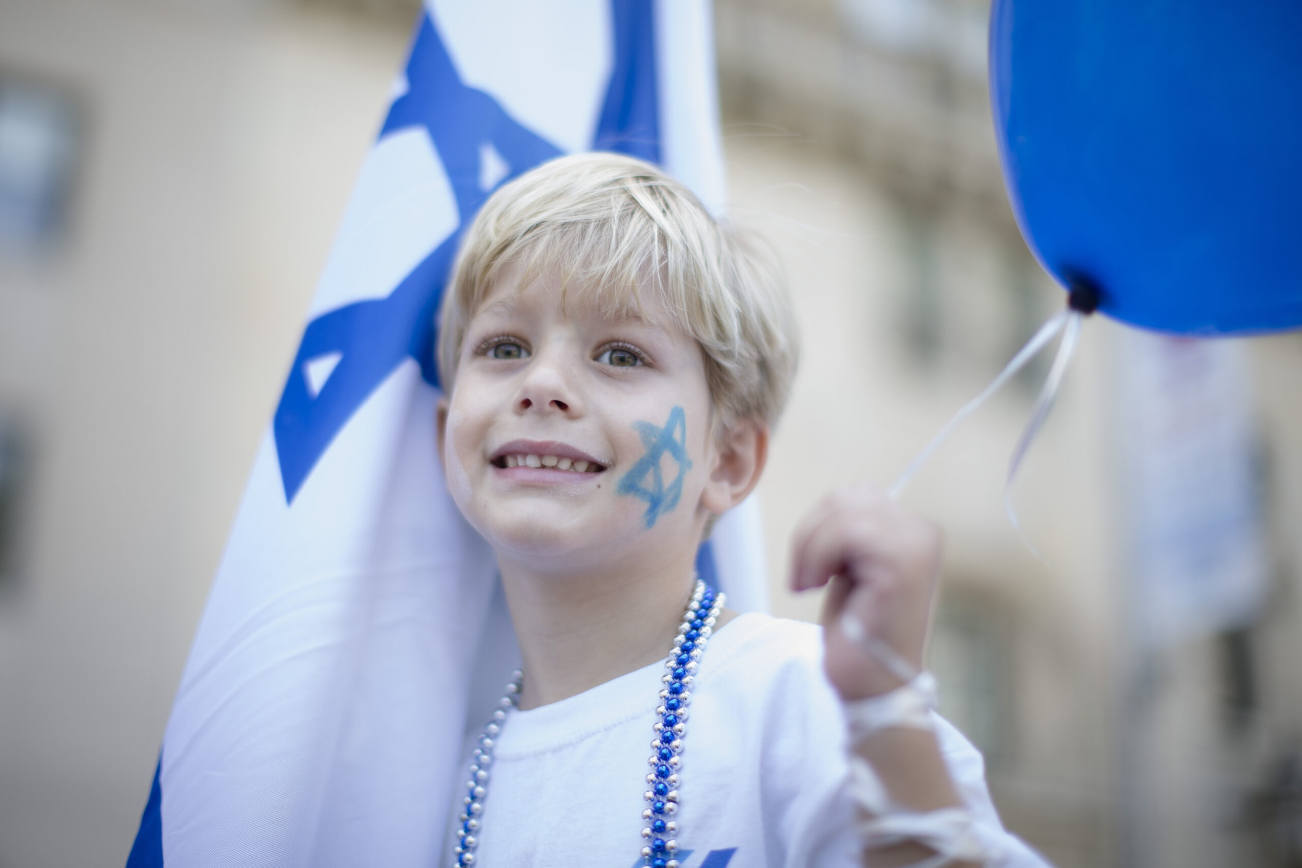 Israel lifts surrogacy ban for LGBT community and single men