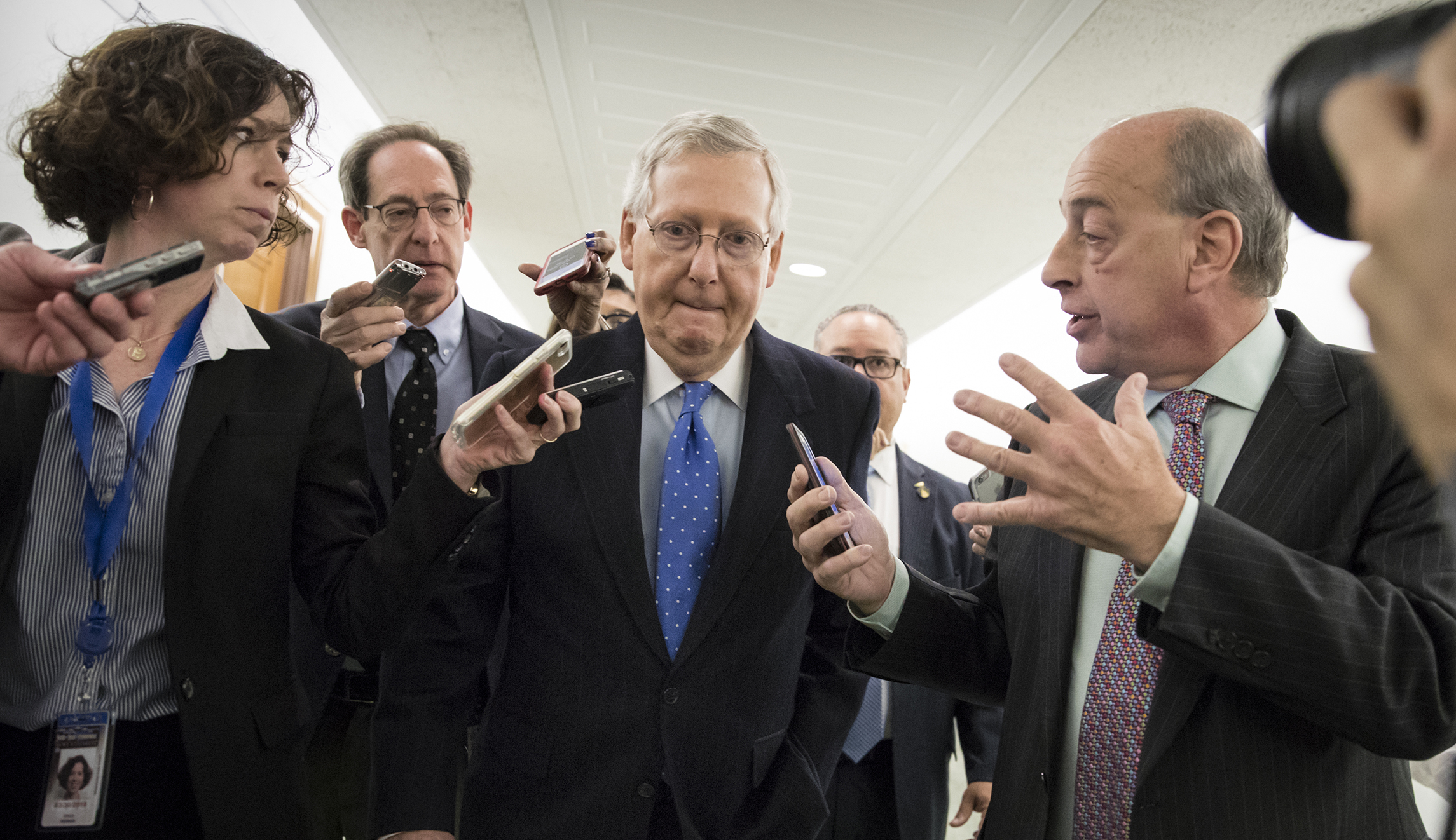 Senate Republicans delay tax reform bill after hitting deficit obstacle