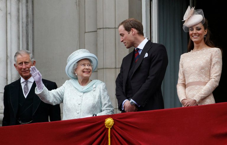  From left Britain's Prince Charles Queen Elizabeth Prince William, and his wife Kate Duchess of Cambridge, stand on the balcony at Buckingham Palace during the Diamond Jubilee celebrations in central London Tuesday June 5, 2012. Four days of nationwide celebrations during which millions of people have turned out to mark the Queen's Diamond Jubilee conclude on Tuesday with a church service and carriage procession through central London. (AP Photo/Stefan Wermuth, Pool)  