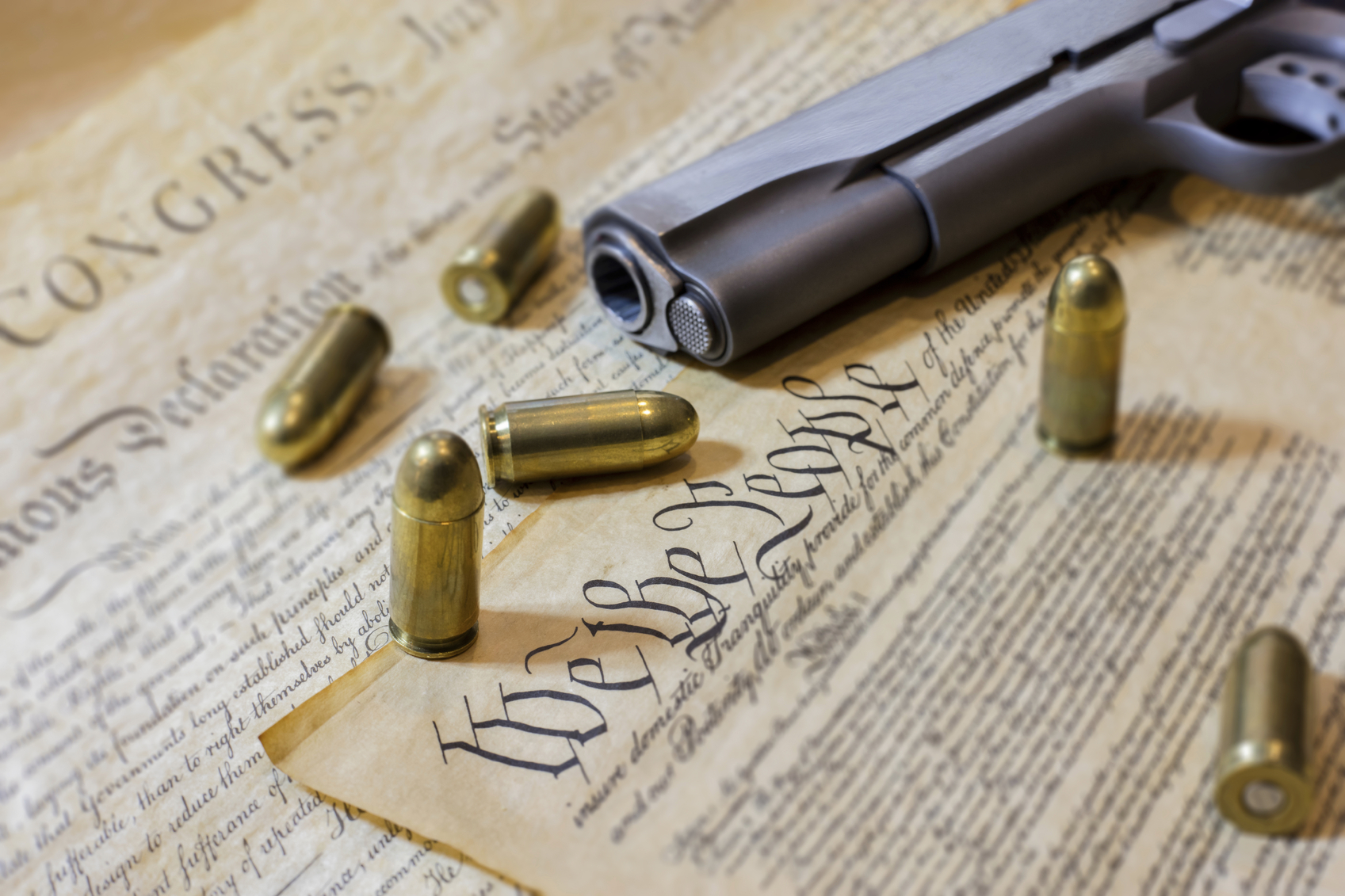 Clinton vows Supreme Court judge who backs gun control