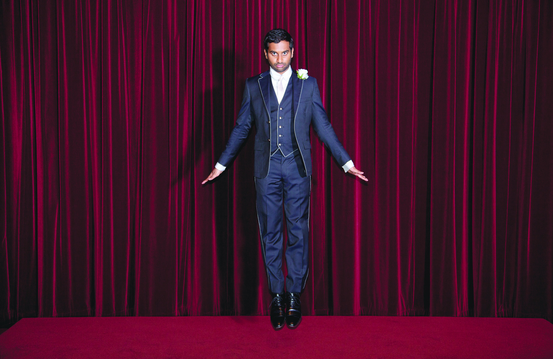 Aziz Ansari draws upon adulthood for routine, plays DAR