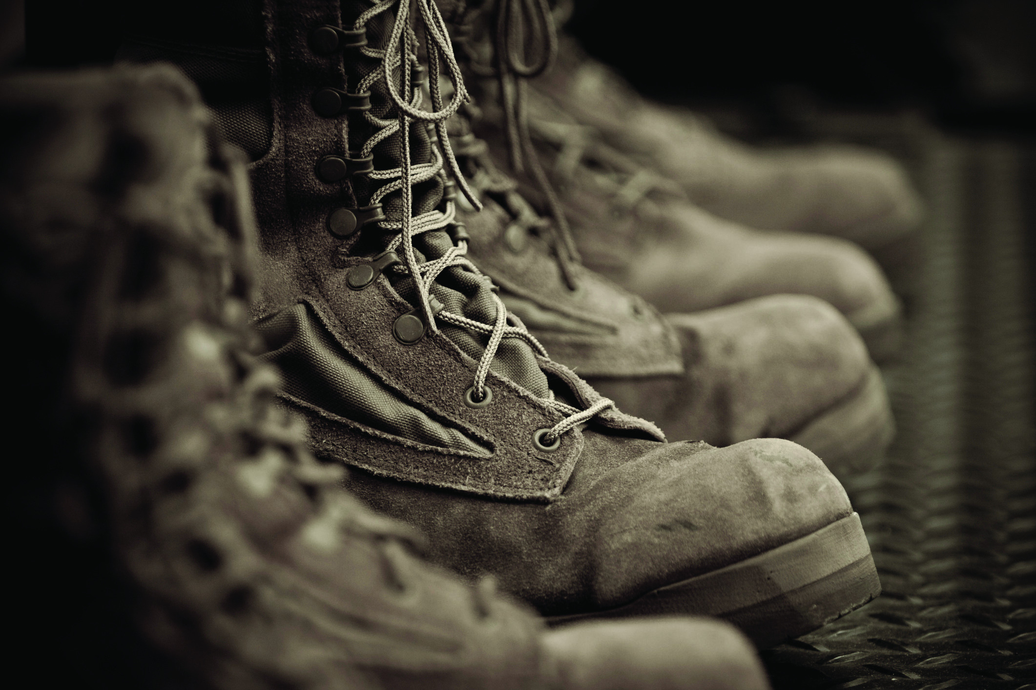 GOP lawmaker circulates alternative Syria resolution that would bar attack