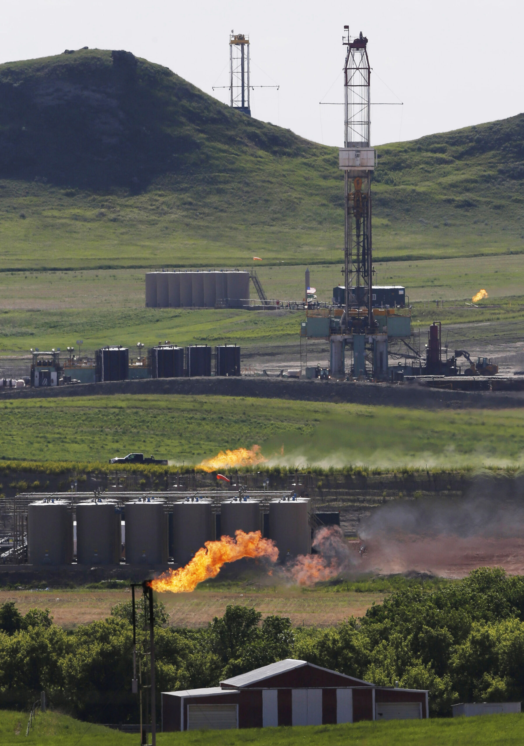 Oil boom widens wage gap between the sexes