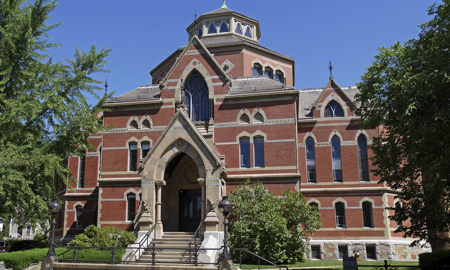 Judge rules in favor of Brown University student suspended for sexual assault