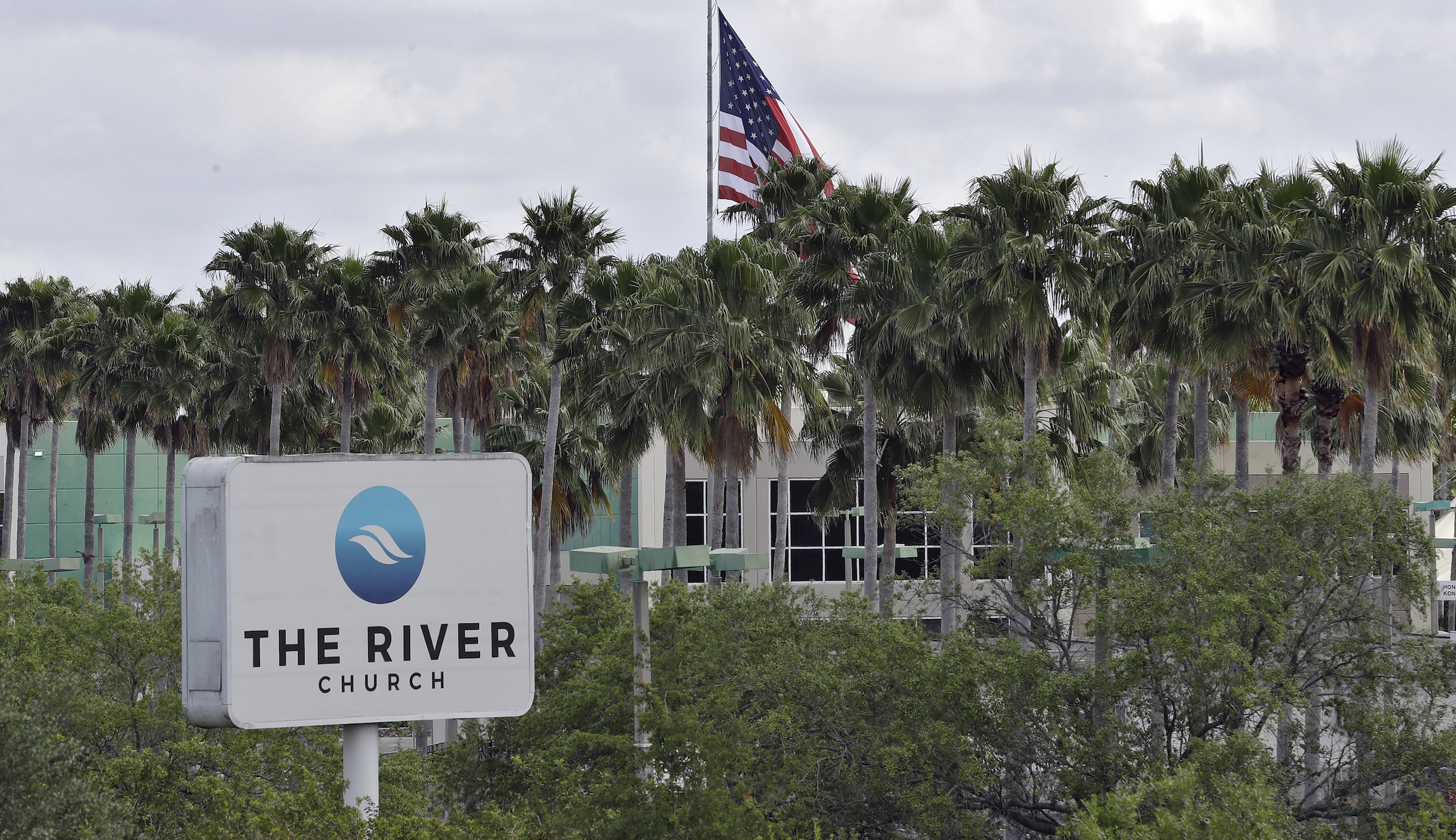 Charges dropped against Florida pastor who held church services despite coronavirus restrictions