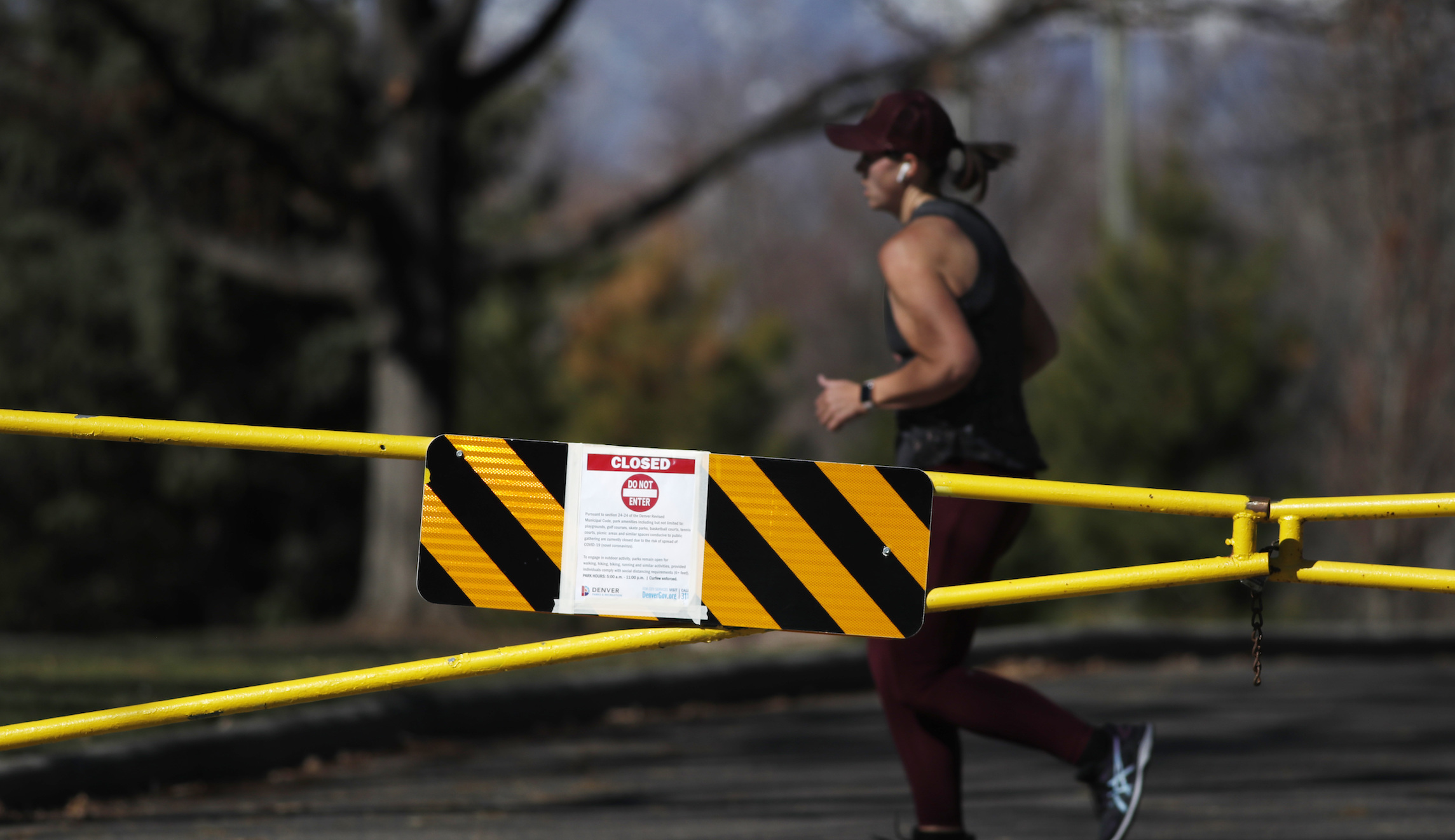 WHO backs easing coronavirus lockdowns in some areas if able to test and contact-trace