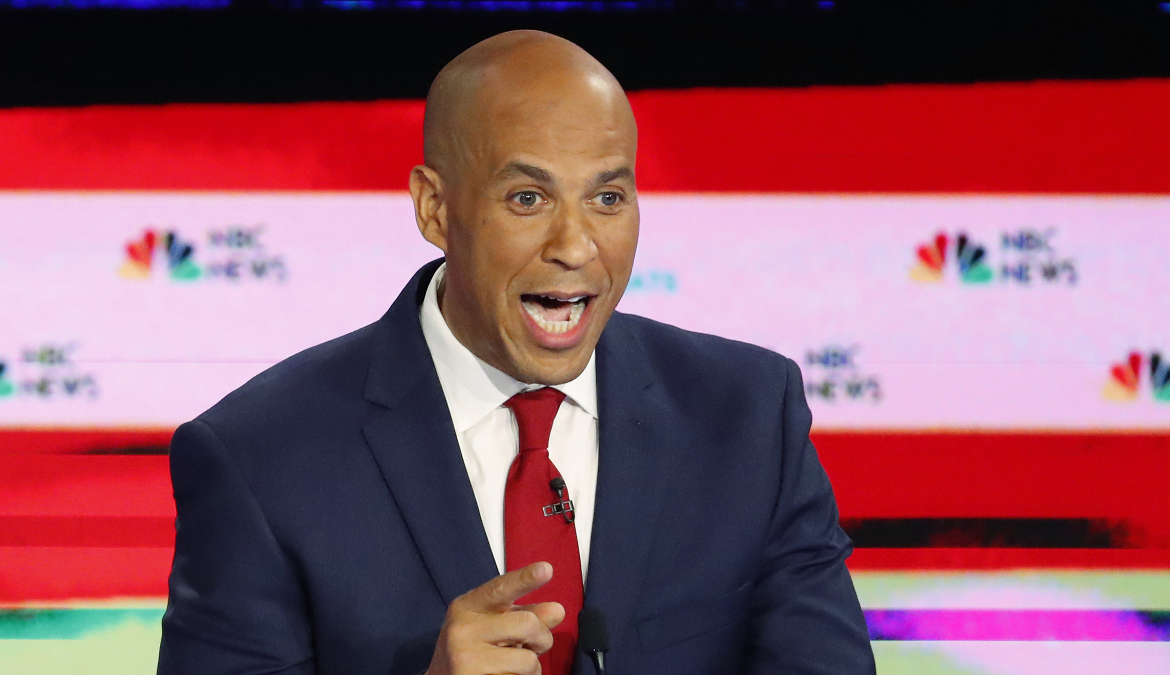 Cory Booker pledges to ‘virtually eliminate’ immigrant detention centers