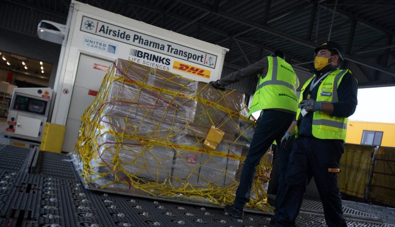 COVID-19 vaccine committee votes to include nursing homes with healthcare workers in first round of distribution