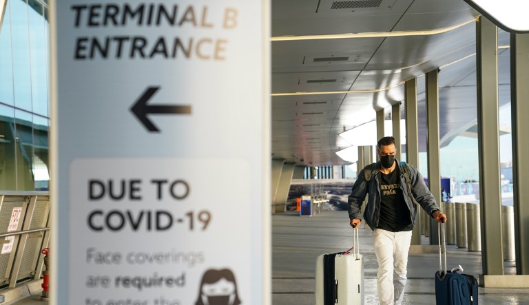 Fauci and public health experts fear a post-Thanksgiving COVID-19 case and death spike