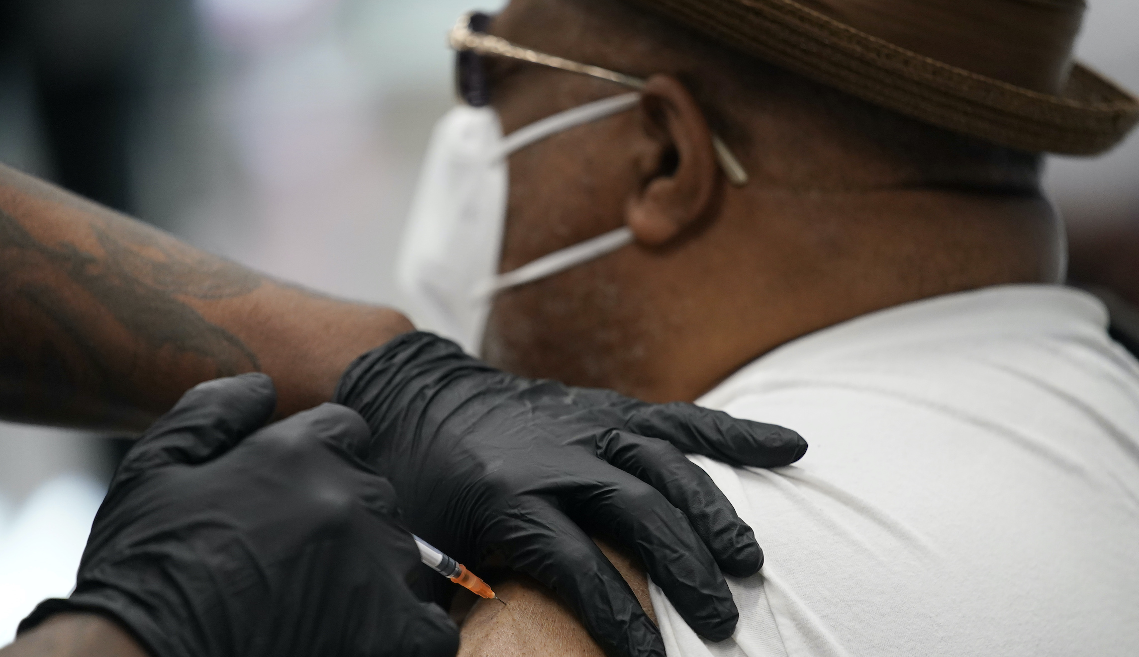 Johnson & Johnson vaccine rollout will be uneven through March, senior administration officials say