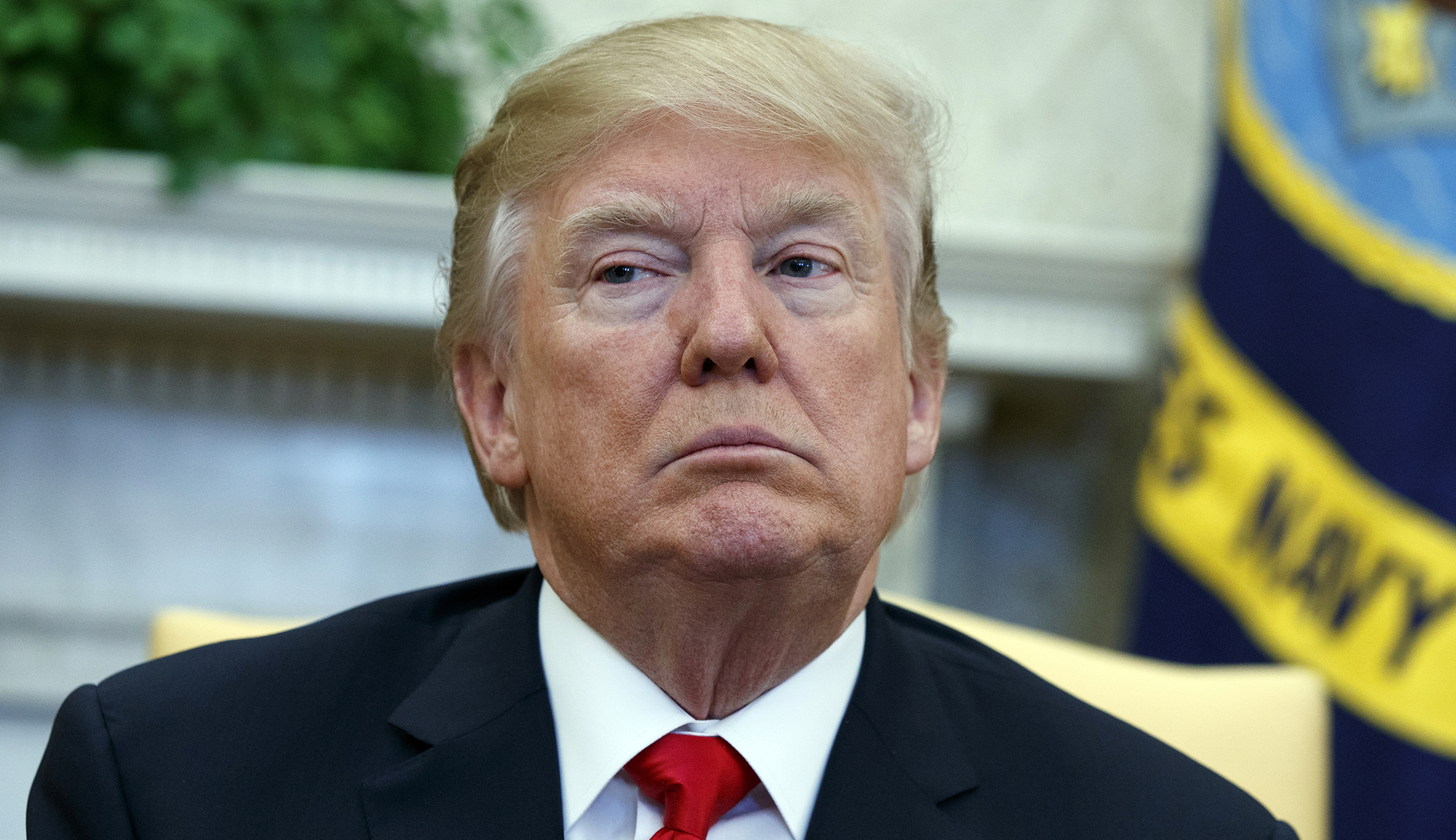 Two-thirds of Americans would side with FBI over Trump: Poll